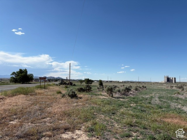 Discover your dream property situated just on the outskirts of Milford City, offering exceptional paved road frontage and high visibility  perfect for your future venture! This ideal location features convenient access to city water connections, making it easy to bring your vision to life. Enjoy breathtaking views that will inspire and captivate both you and your visitors. Whether you're looking to build your dream home or invest in a thriving business opportunity, this property is a must-see! Don't miss out on this rare chance to secure an outstanding piece of real estate in an unbeatable location. Act fast before it's gone!