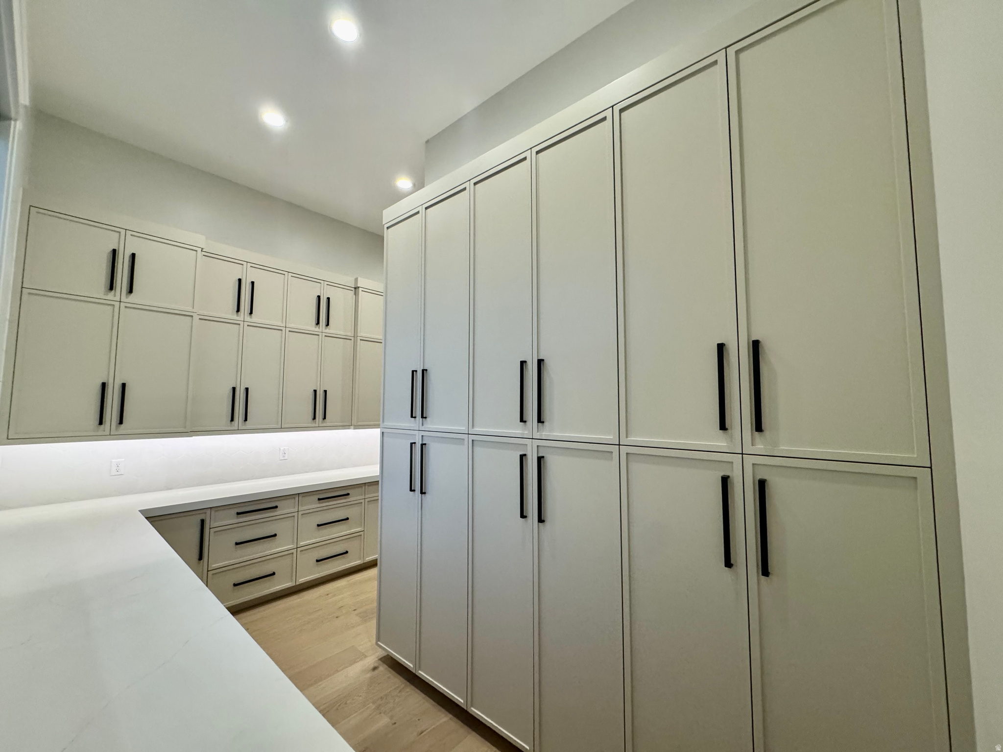 LAKESIDE AT STUCKI FARMS - Residential