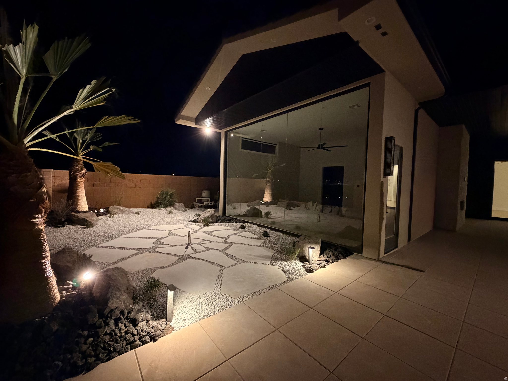 LAKESIDE AT STUCKI FARMS - Residential