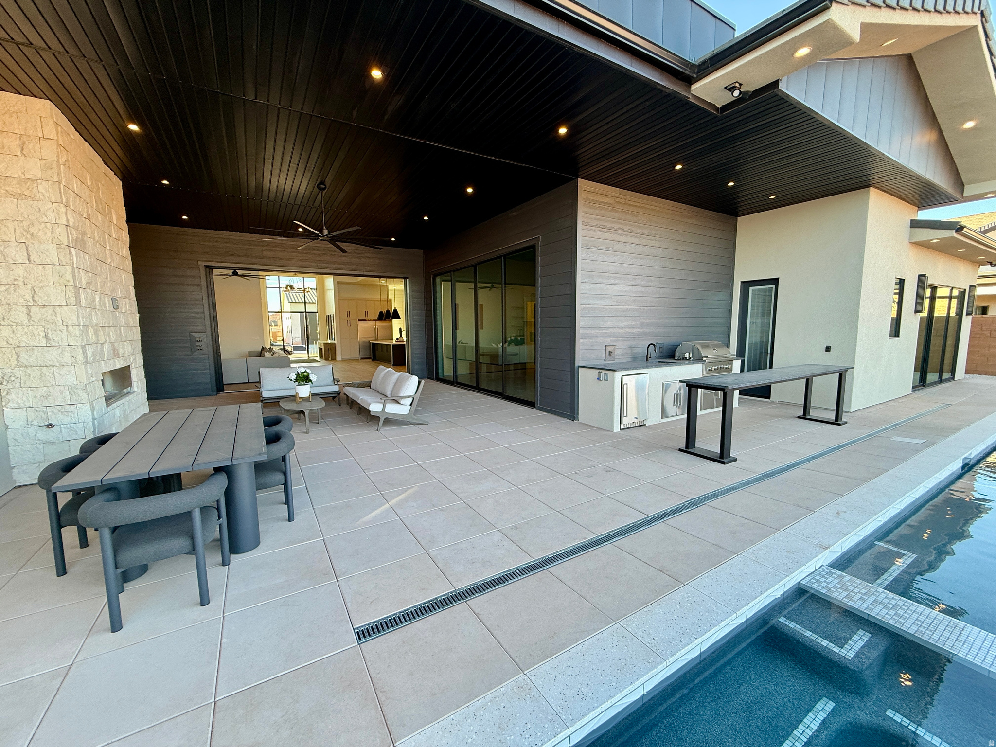 LAKESIDE AT STUCKI FARMS - Residential