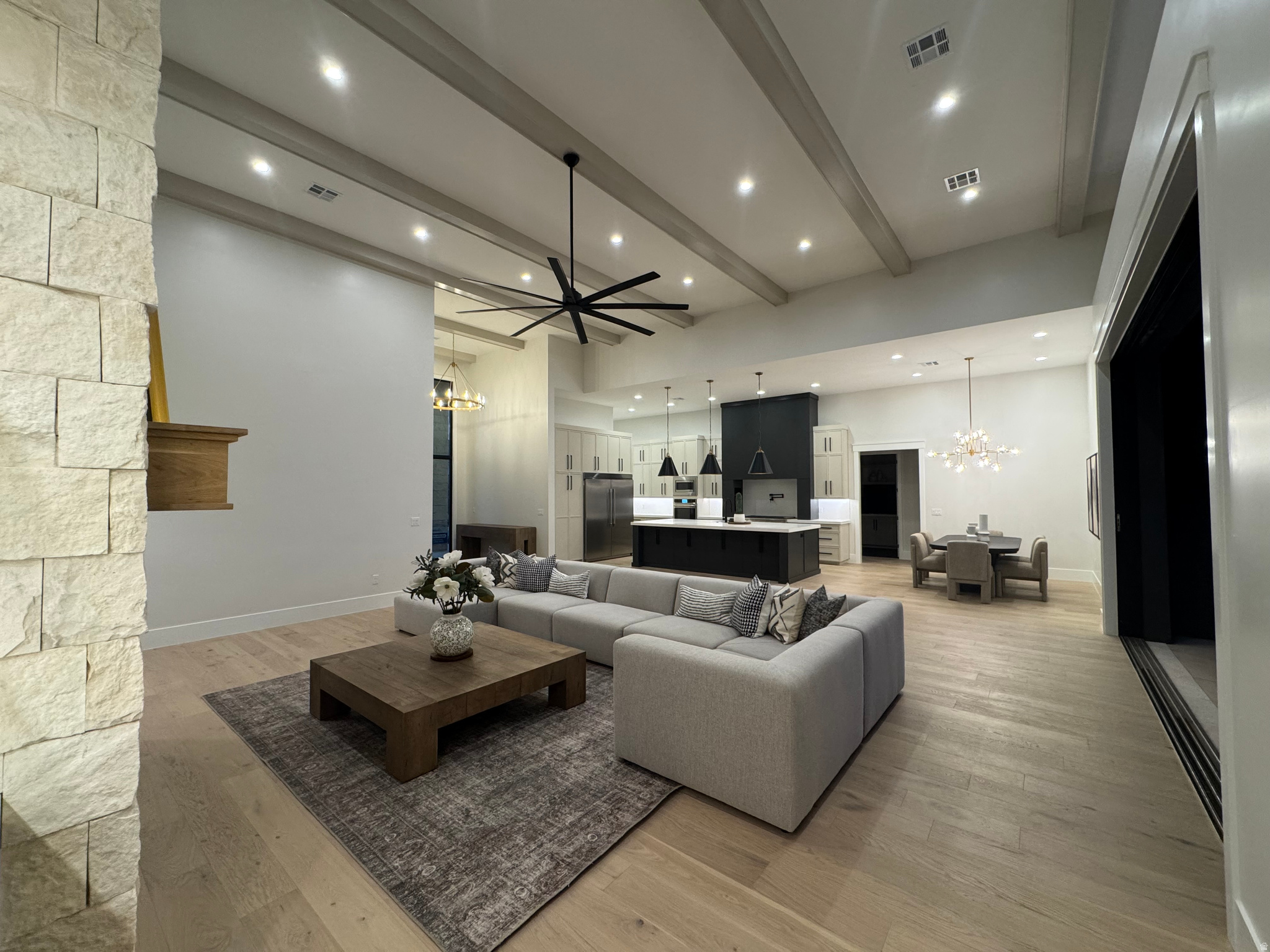 LAKESIDE AT STUCKI FARMS - Residential