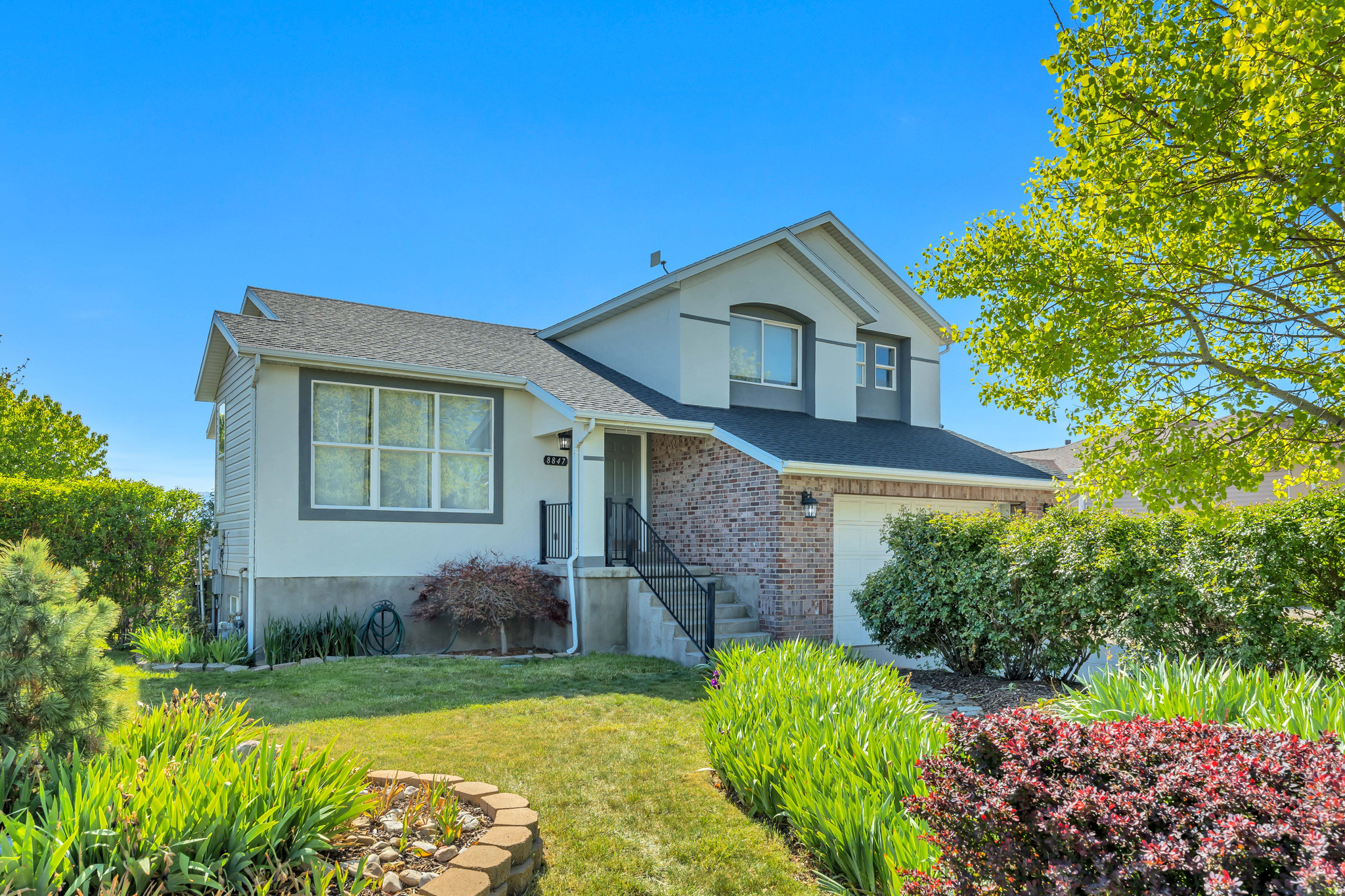 MOUNTAIN VISTA - Residential