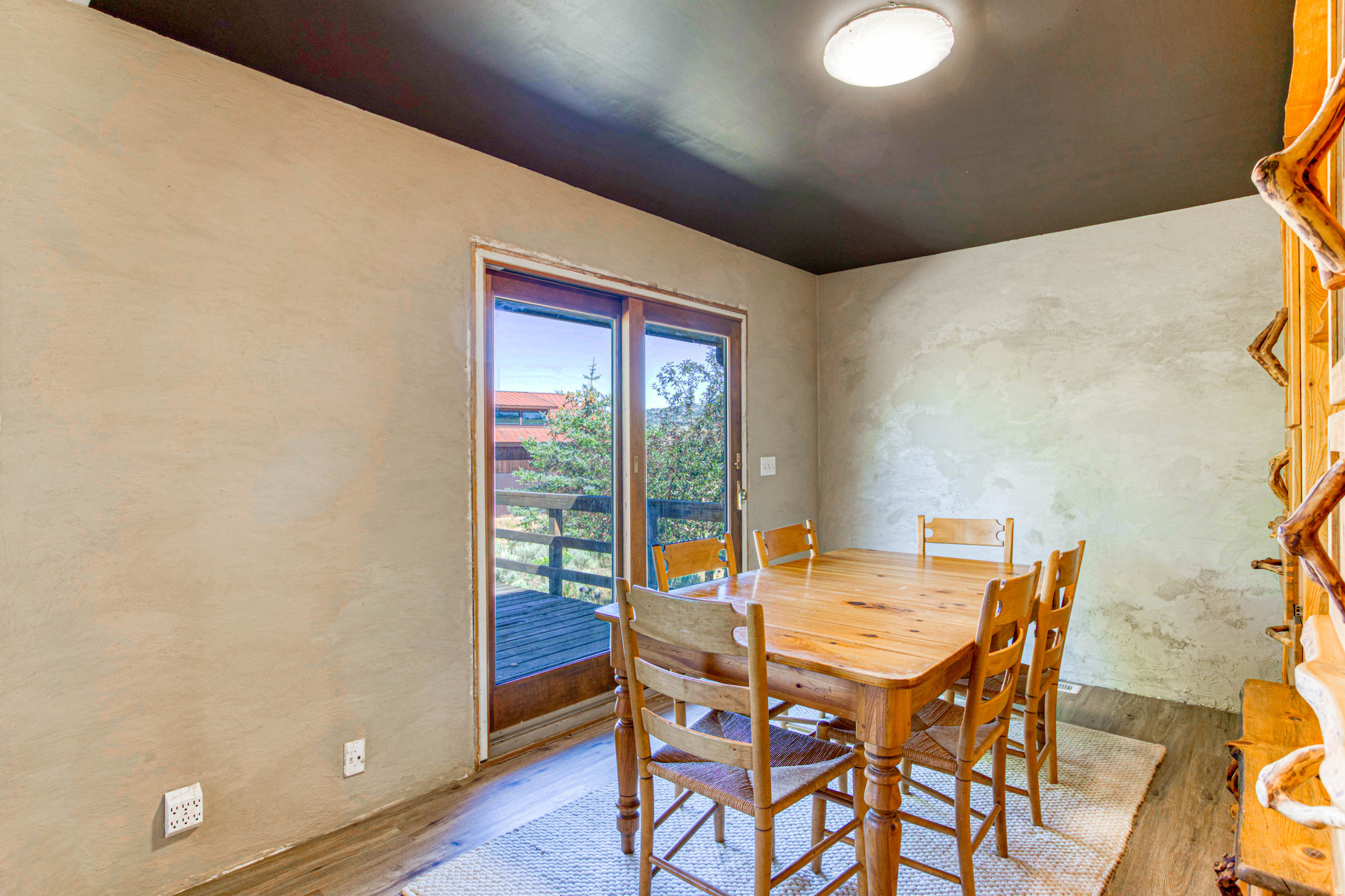 HIGHLAND ESTATES - Residential