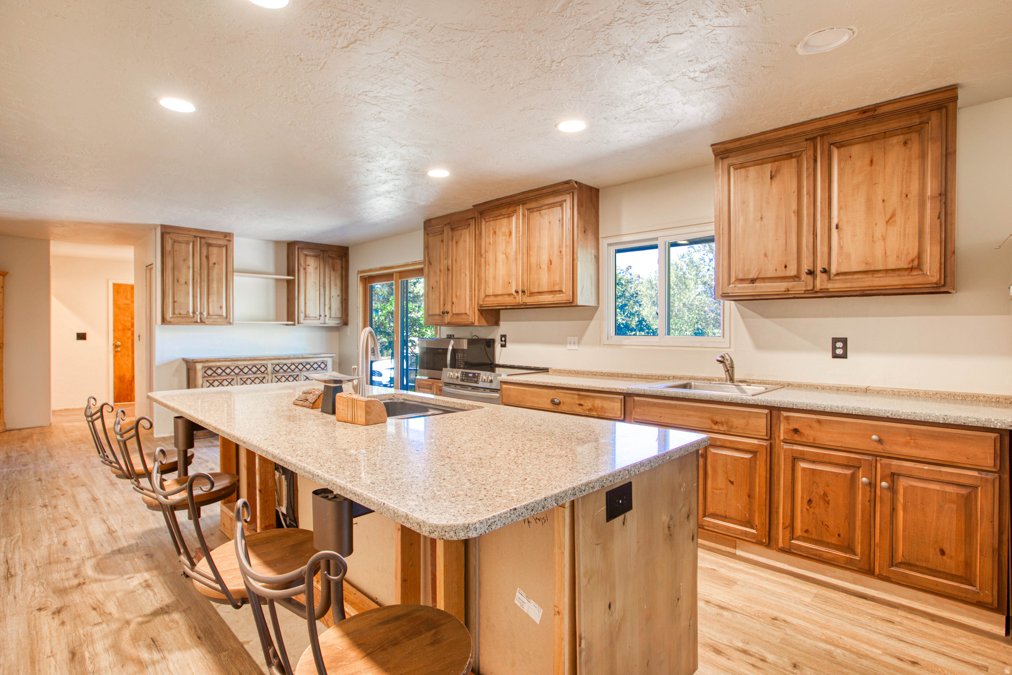 HIGHLAND ESTATES - Residential