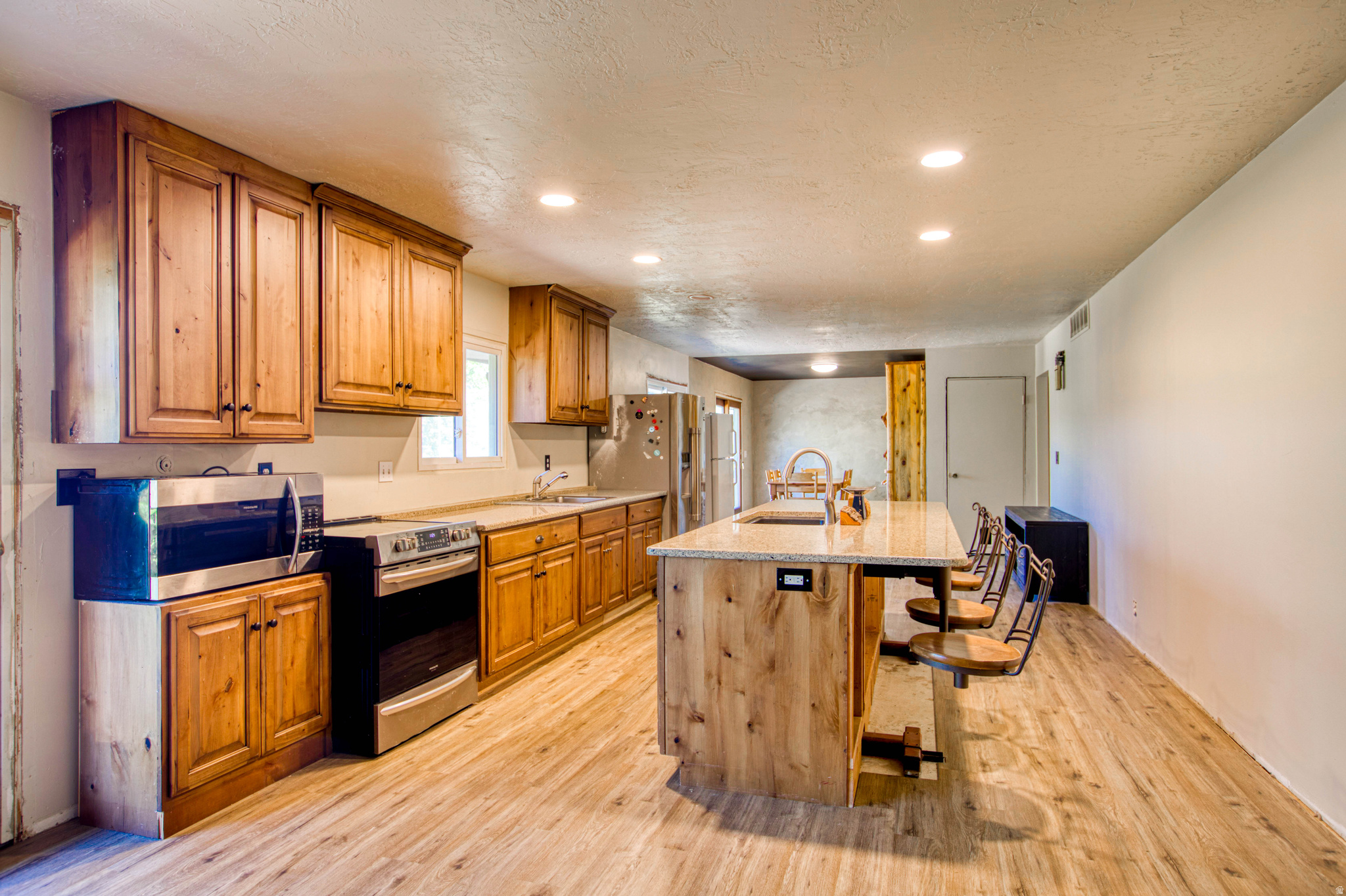 HIGHLAND ESTATES - Residential