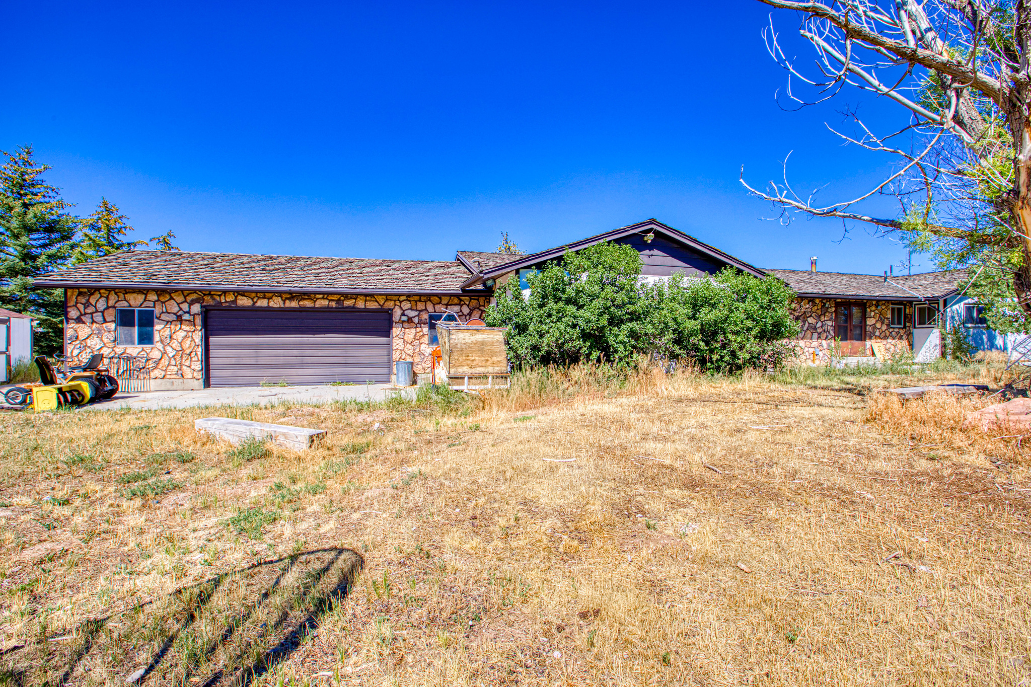 HIGHLAND ESTATES - Residential