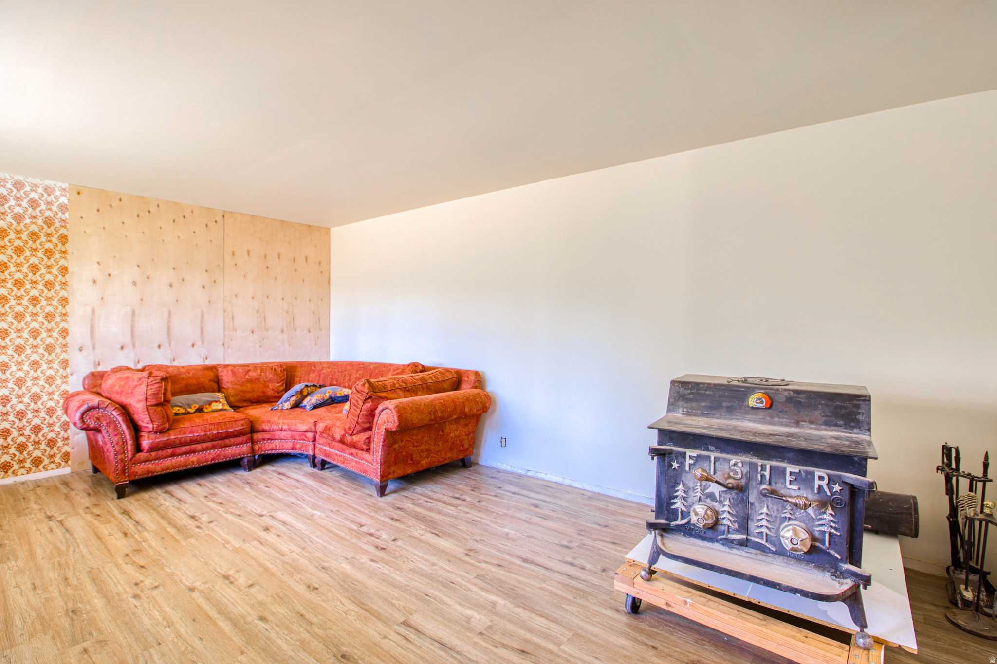 HIGHLAND ESTATES - Residential