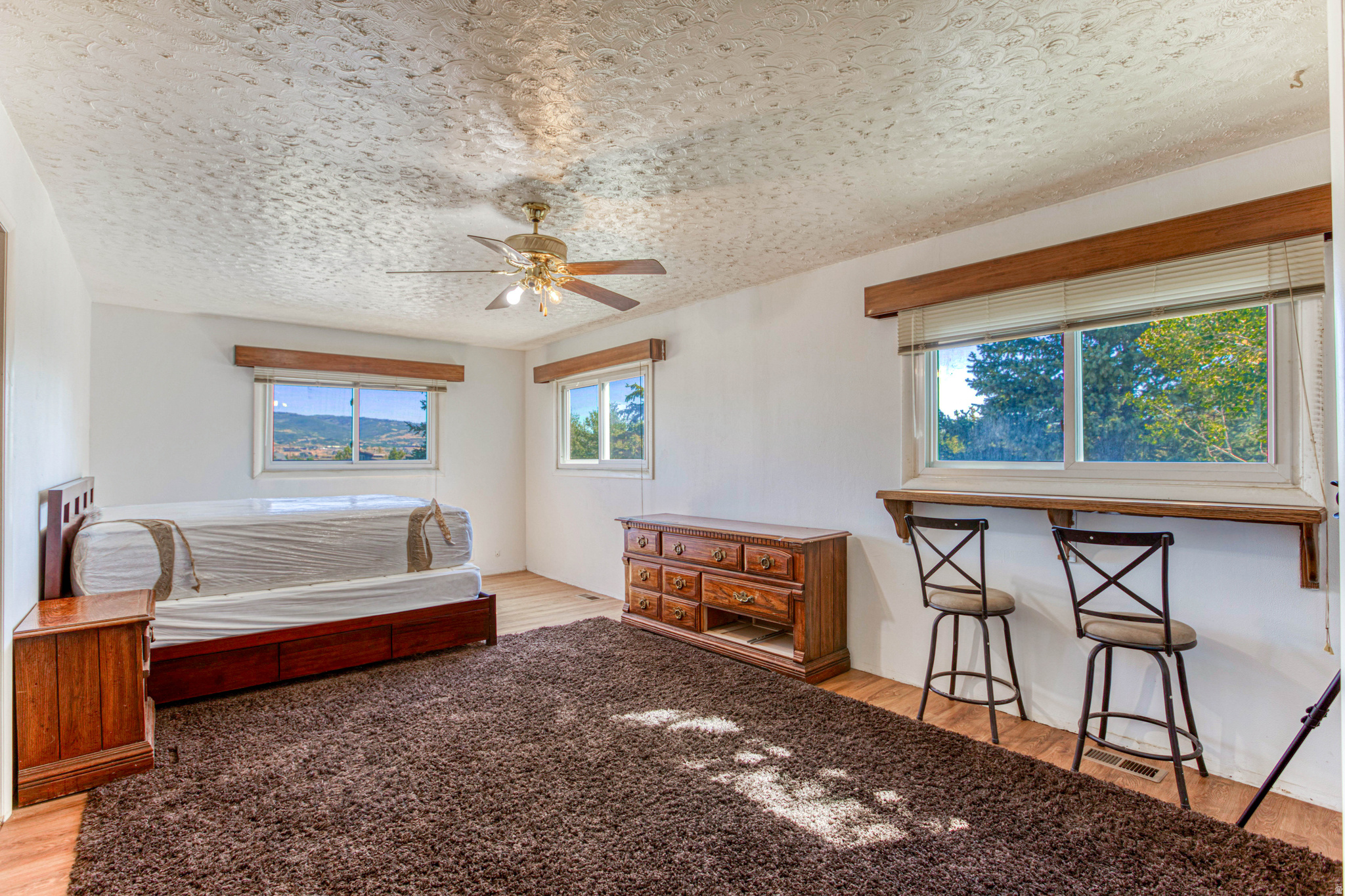 HIGHLAND ESTATES - Residential