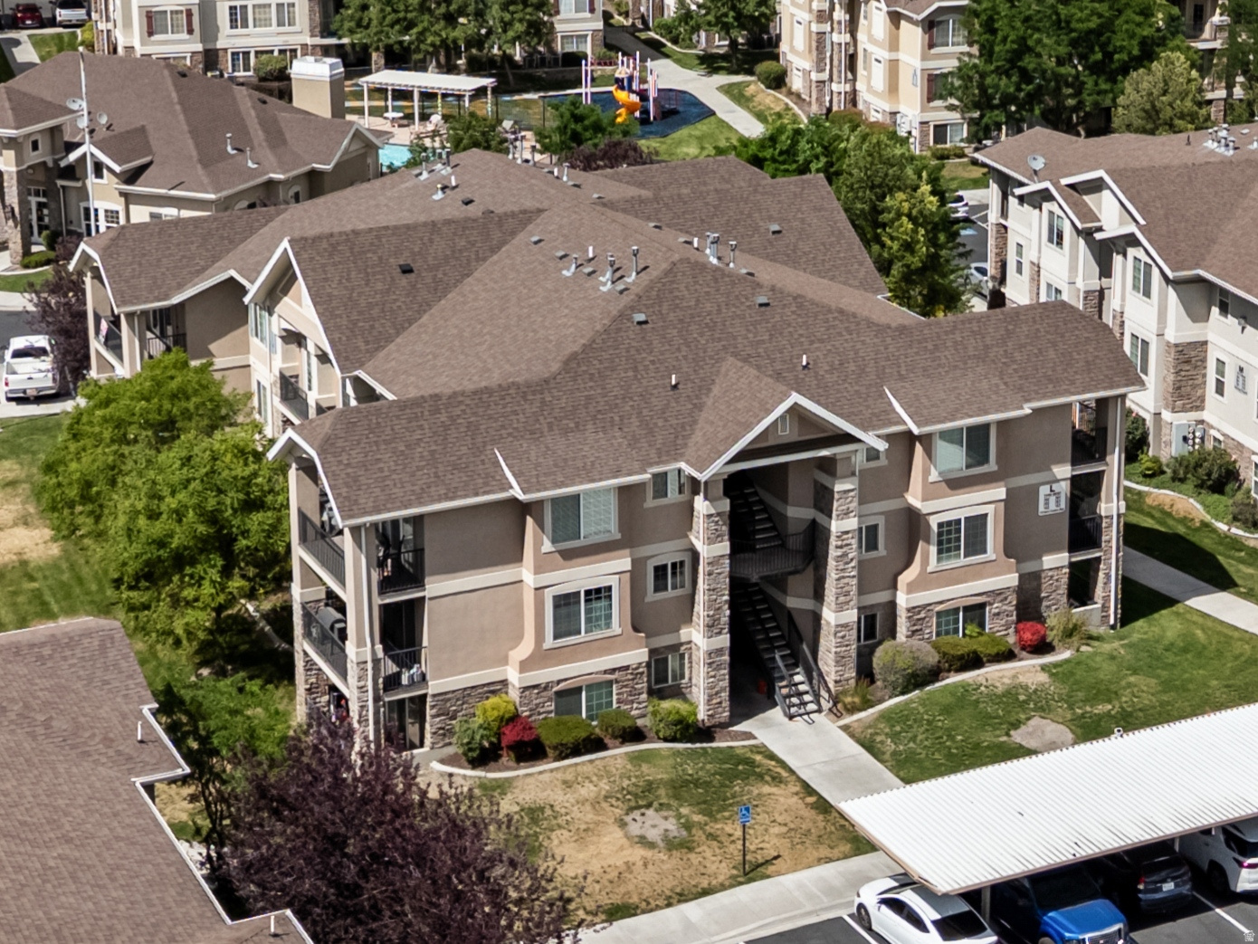 CAMBRIA - Residential