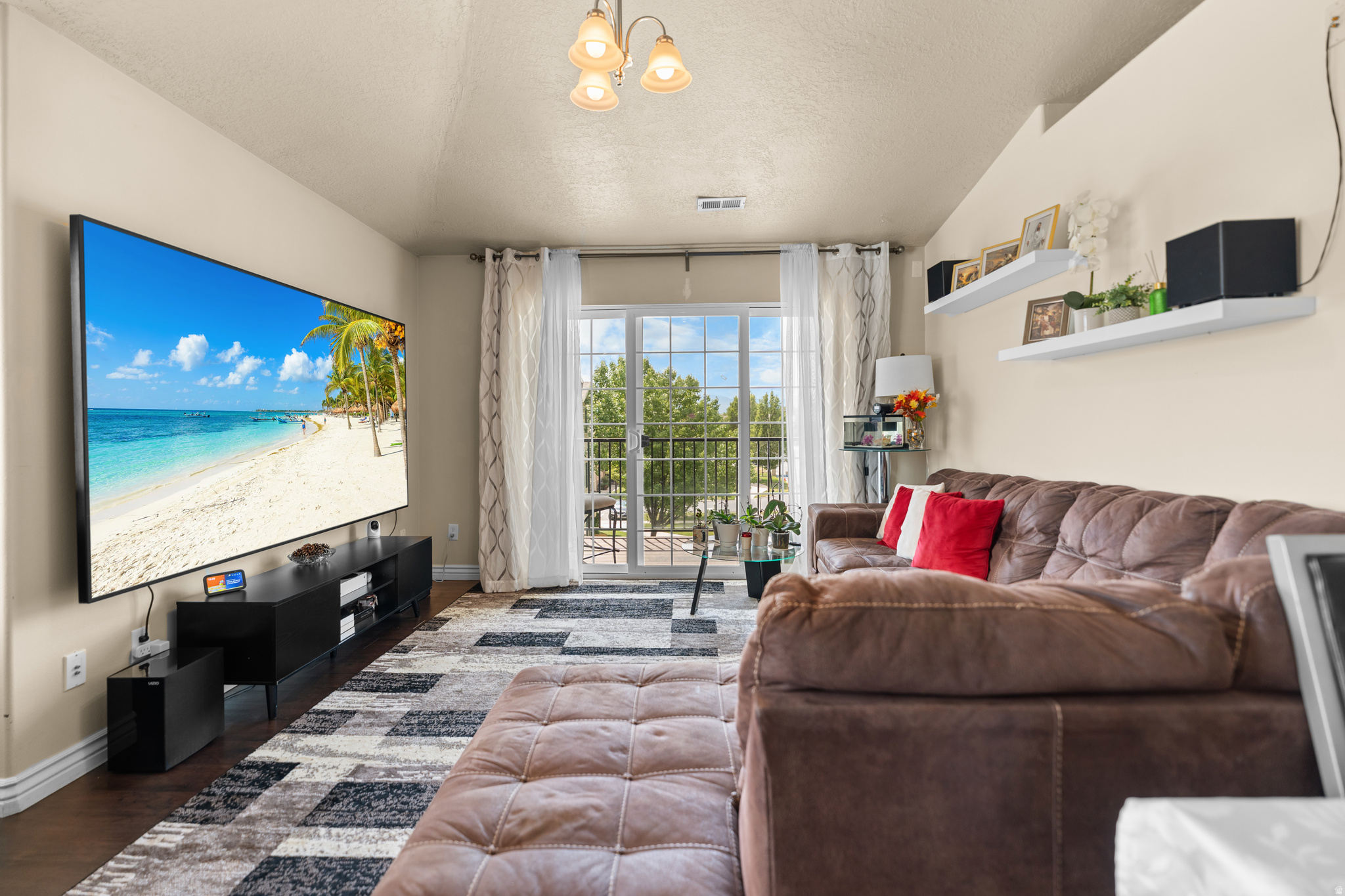 CAMBRIA - Residential