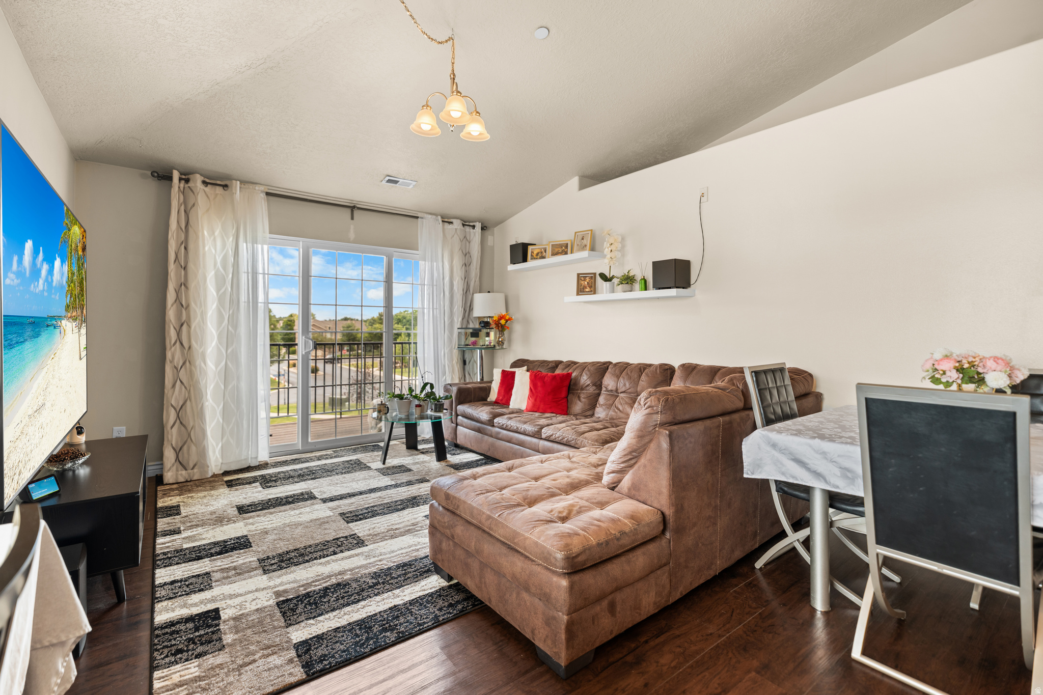 CAMBRIA - Residential