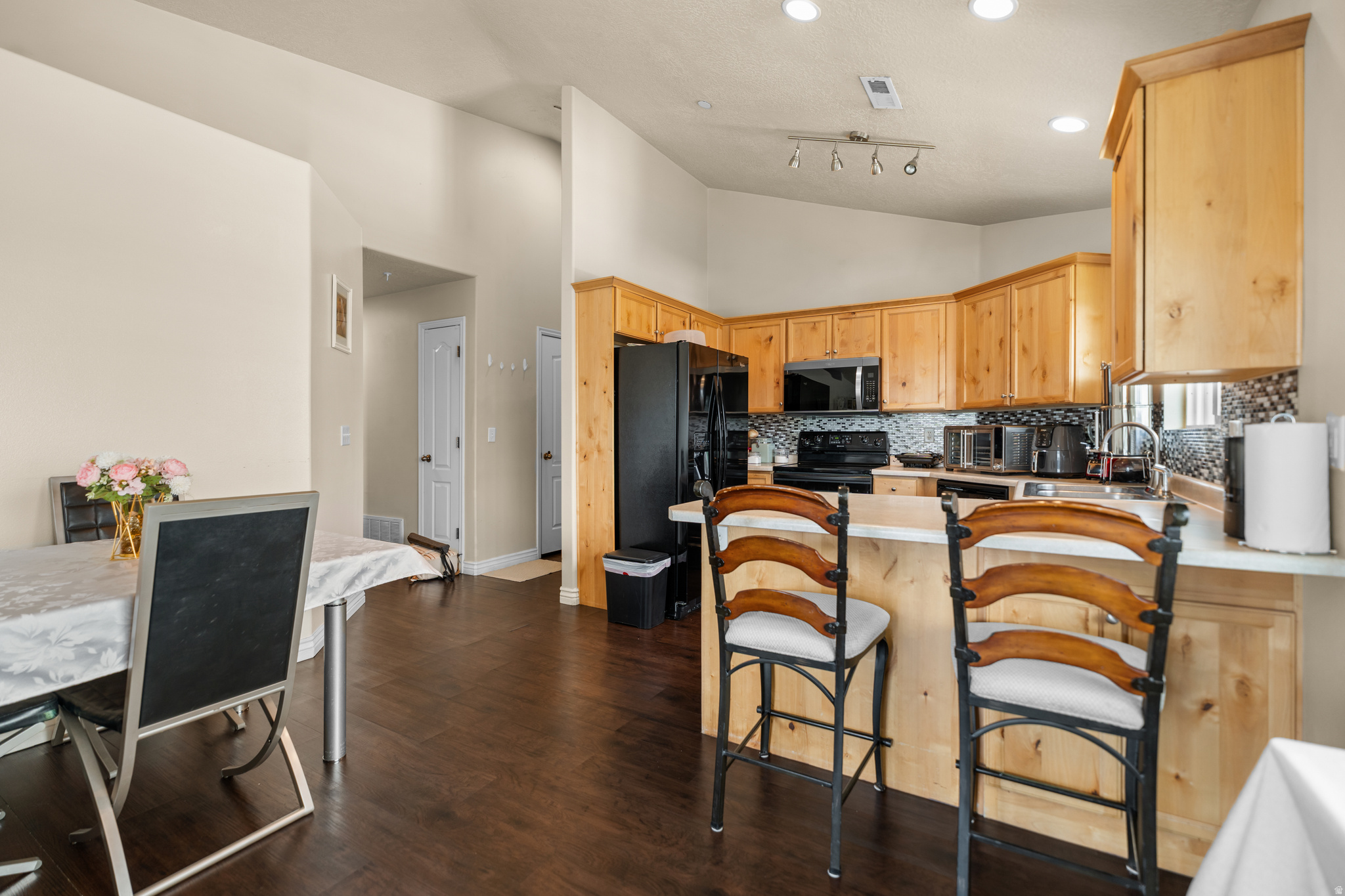 CAMBRIA - Residential