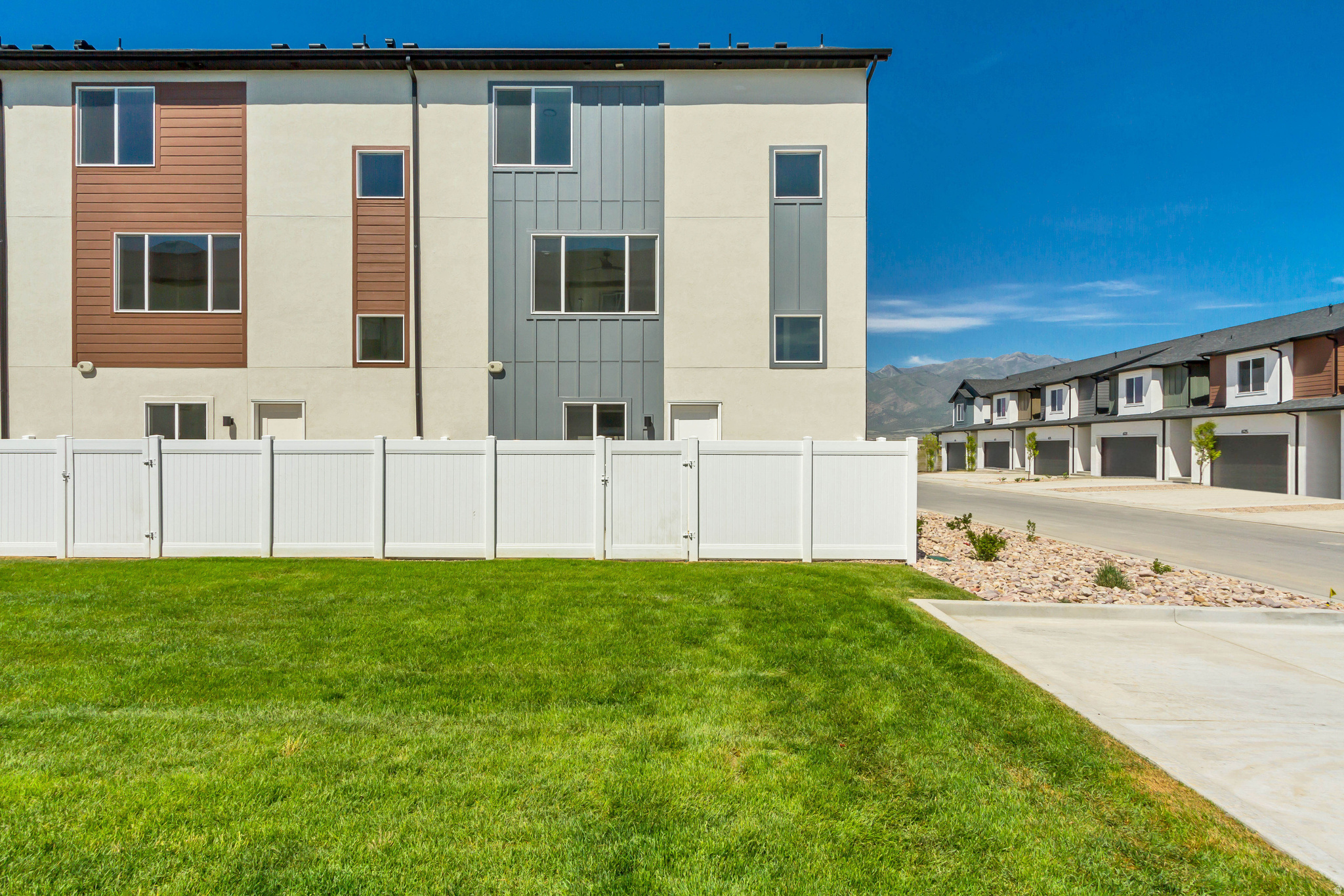 TOWNS AT BRYLEE FARMS - Residential