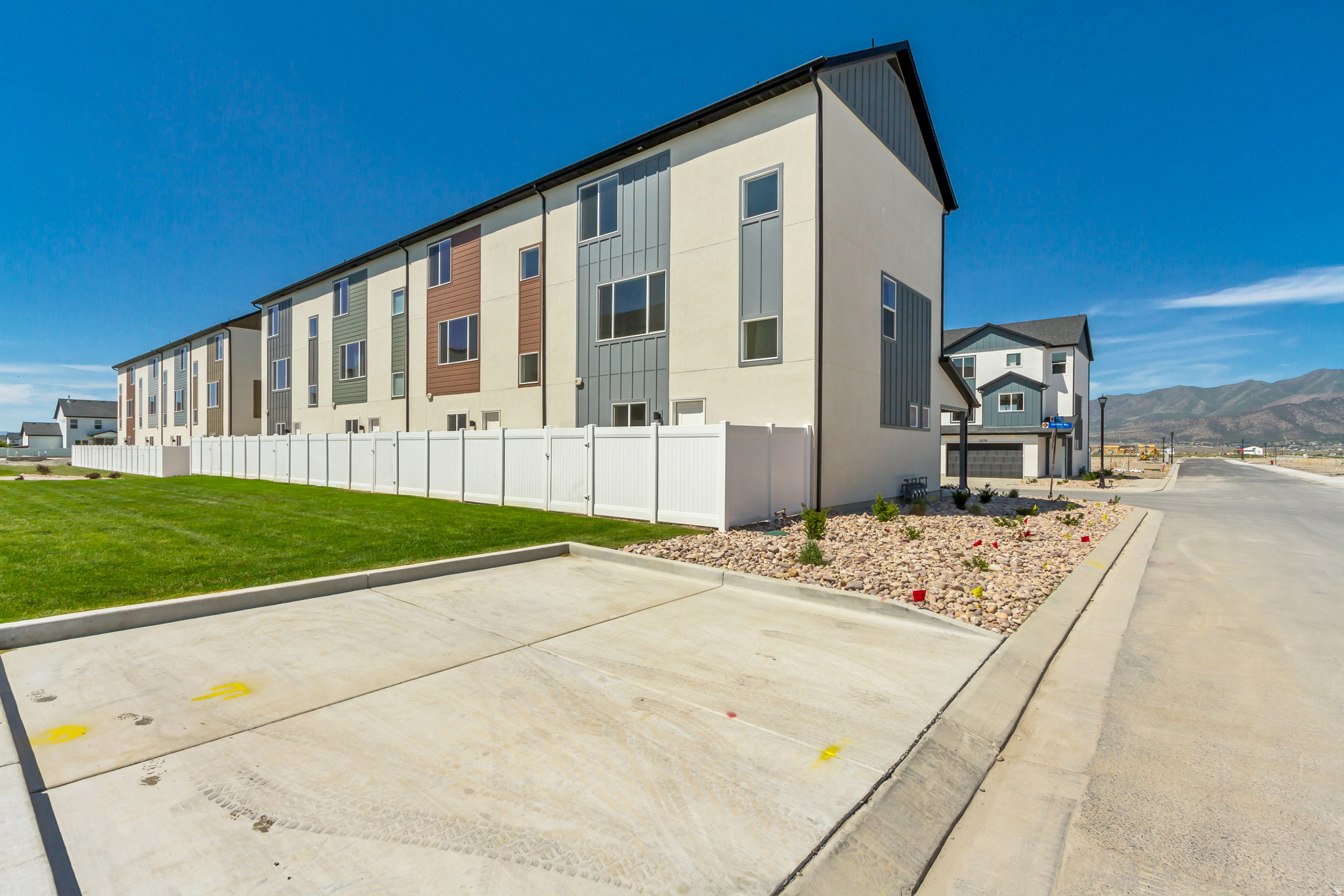 TOWNS AT BRYLEE FARMS - Residential
