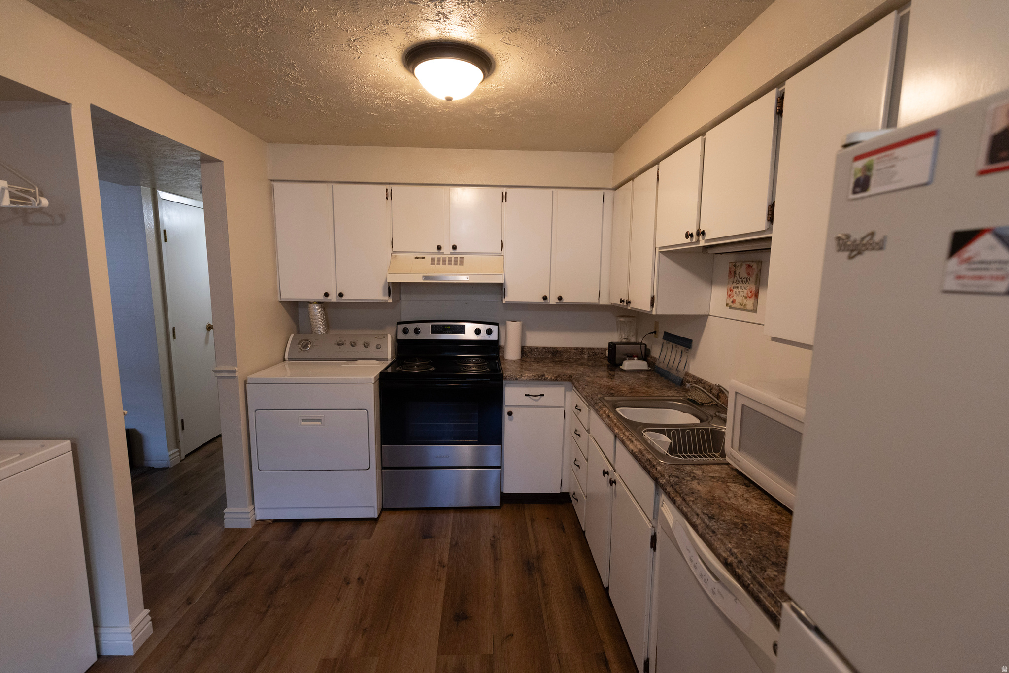 LAKEVIEW - Residential