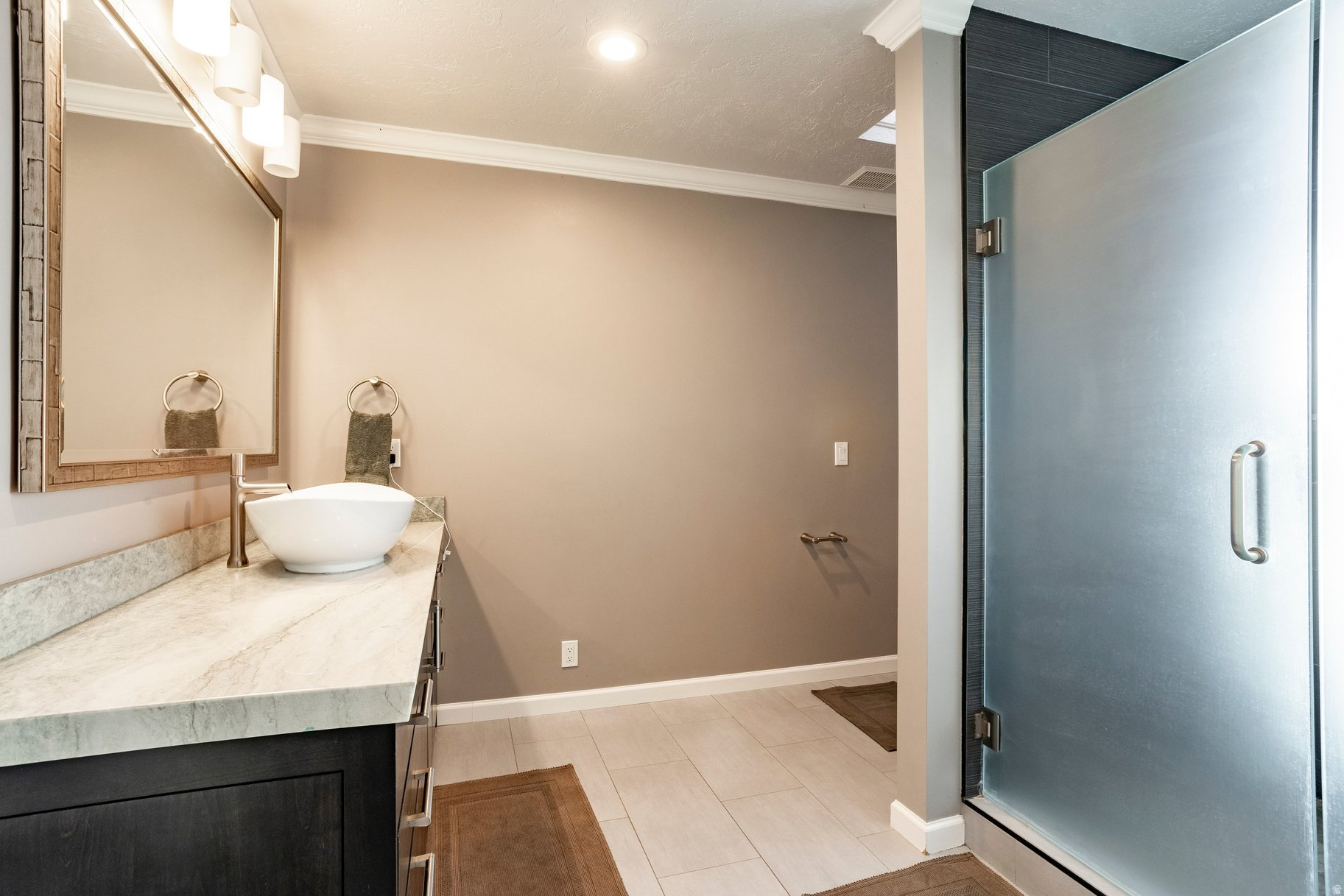 ARLINGTON HILLS - Residential