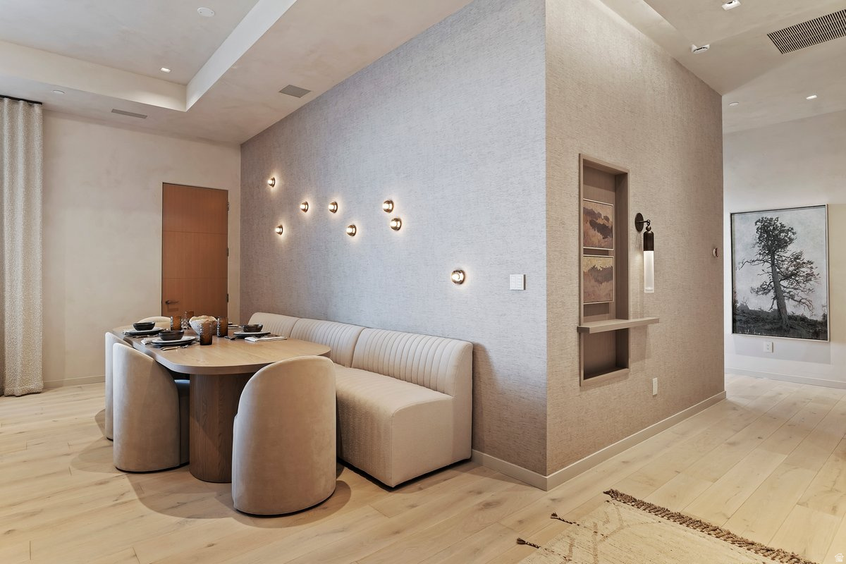 HOLLADAY HILLS - Residential