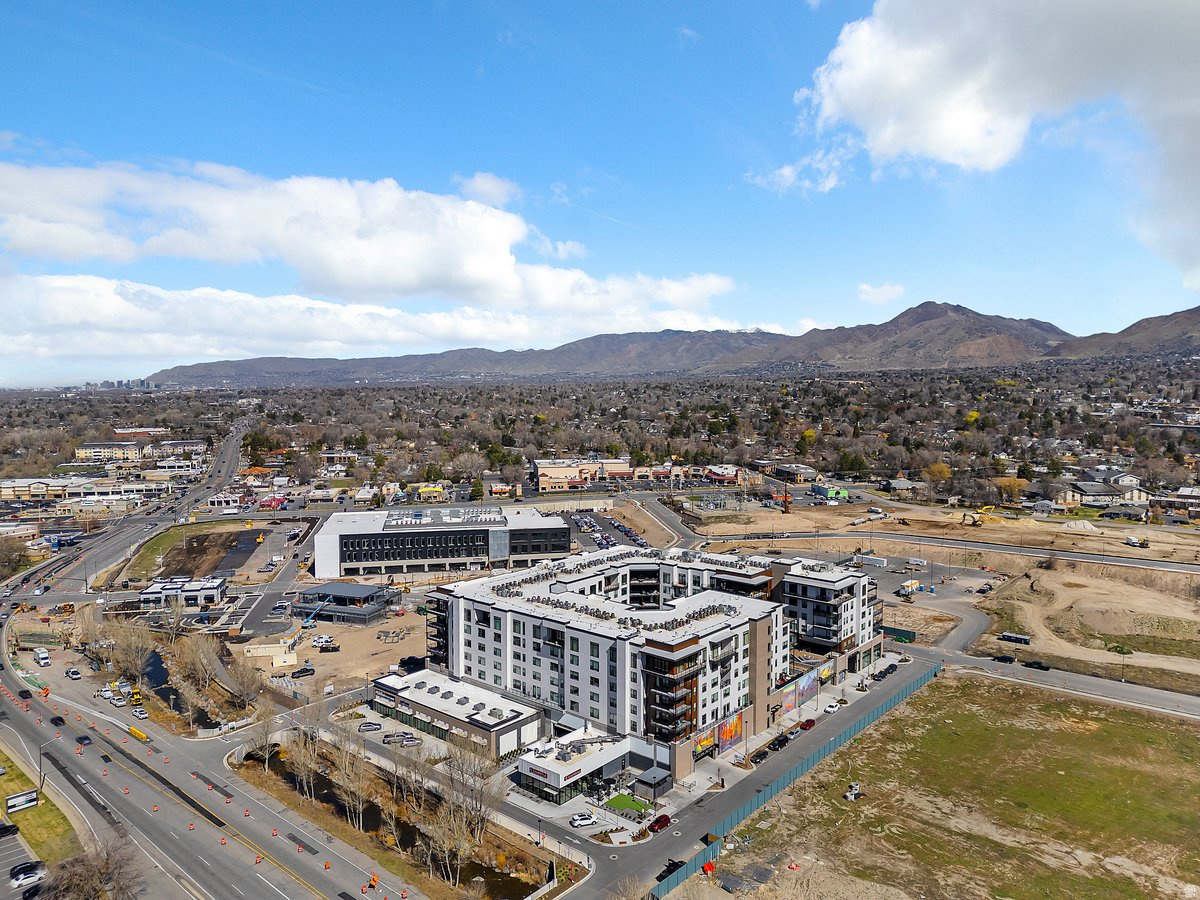 HOLLADAY HILLS - Residential