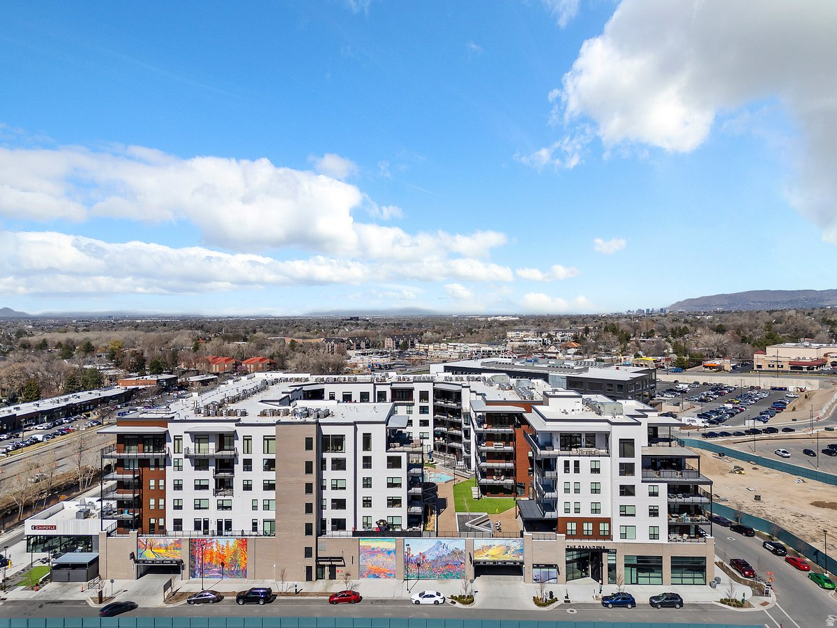 HOLLADAY HILLS - Residential