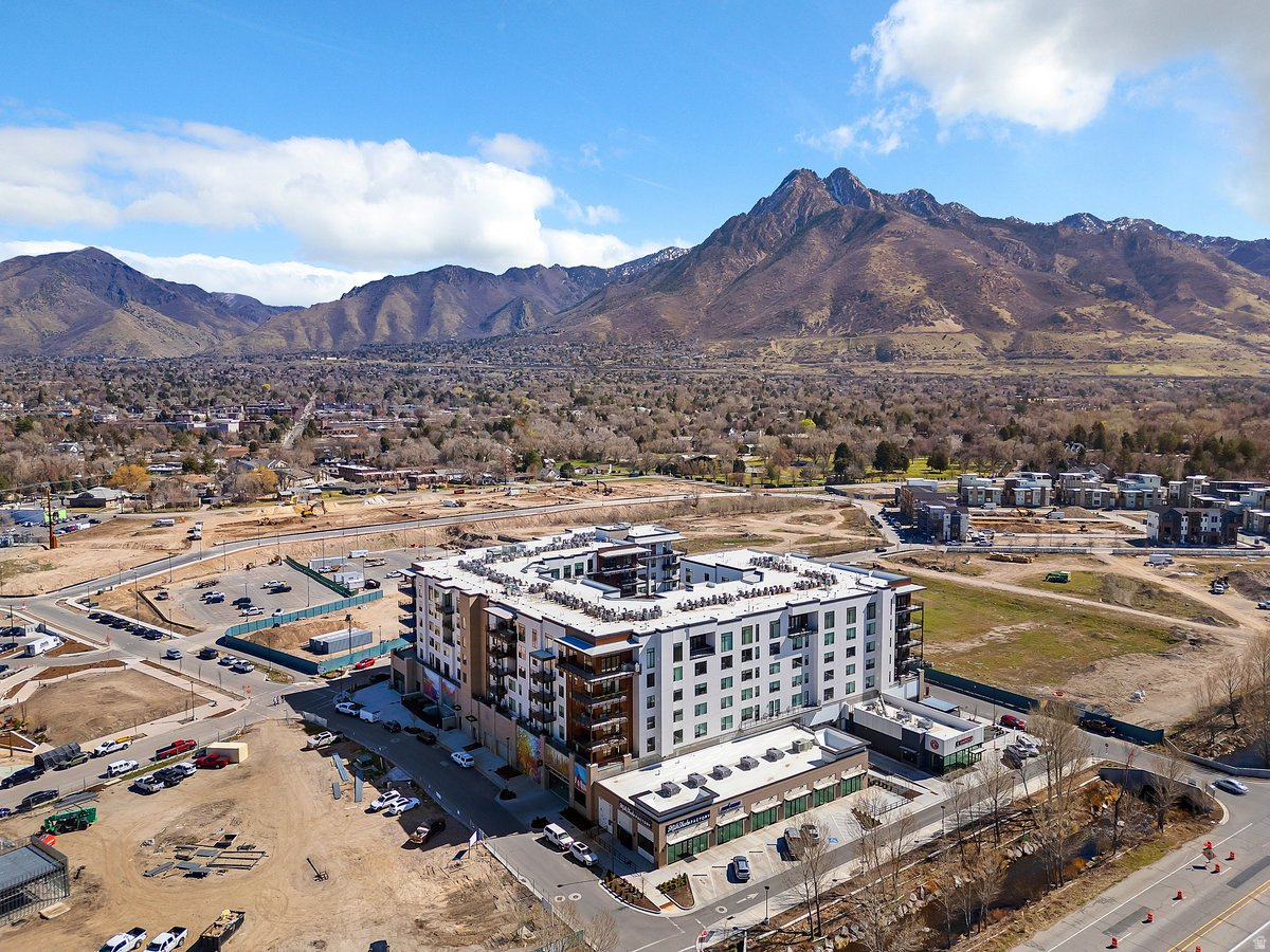 HOLLADAY HILLS - Residential