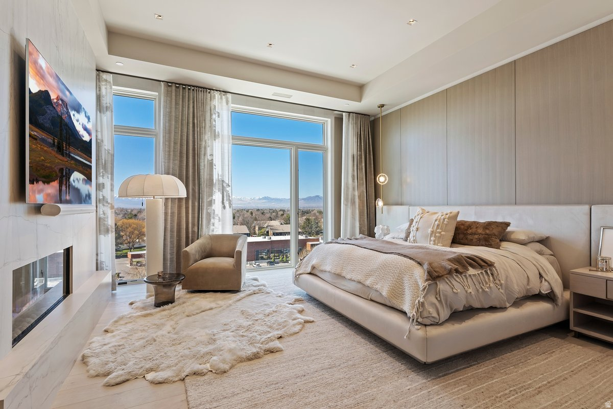 HOLLADAY HILLS - Residential