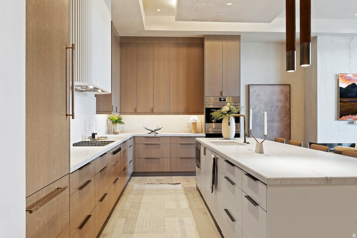 HOLLADAY HILLS - Residential
