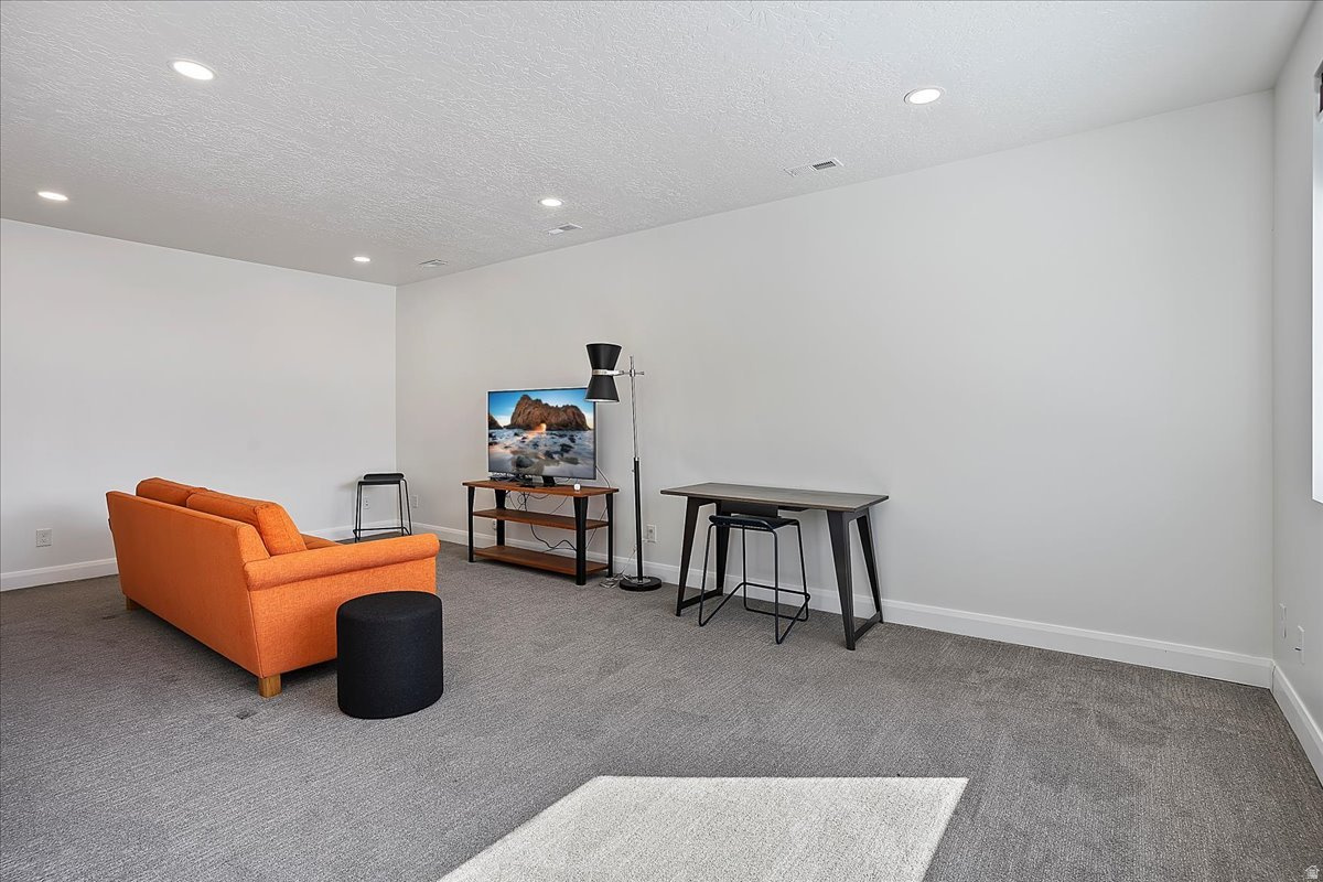 THE PEAKS - Residential