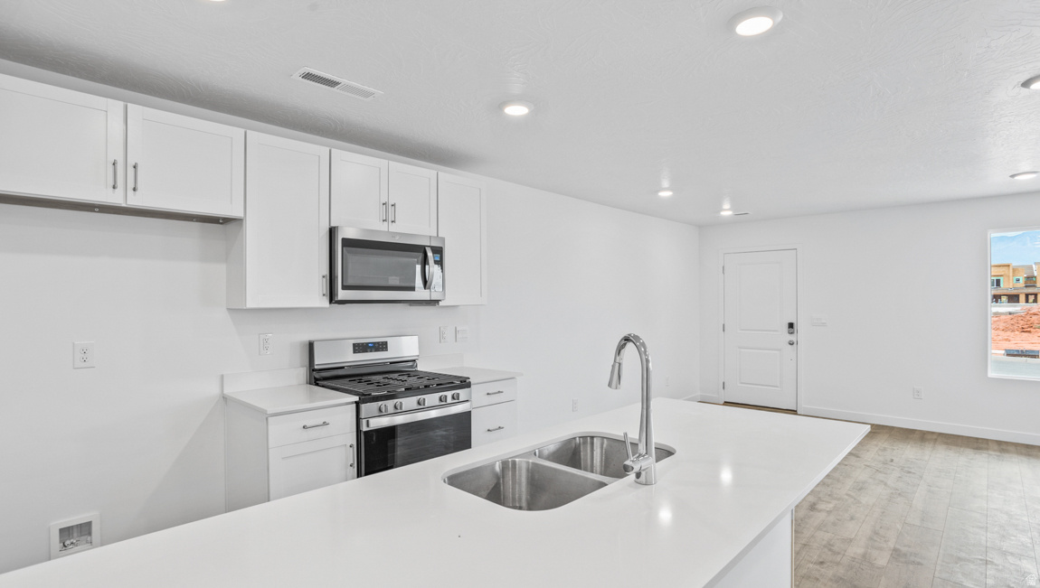 LAVENDAR CANYON AT LONG VALLEY - Residential