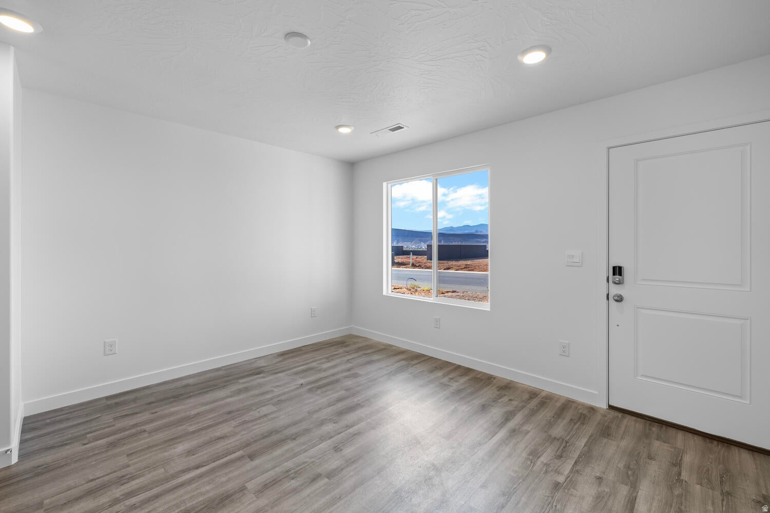 LONG VALLEY - Residential