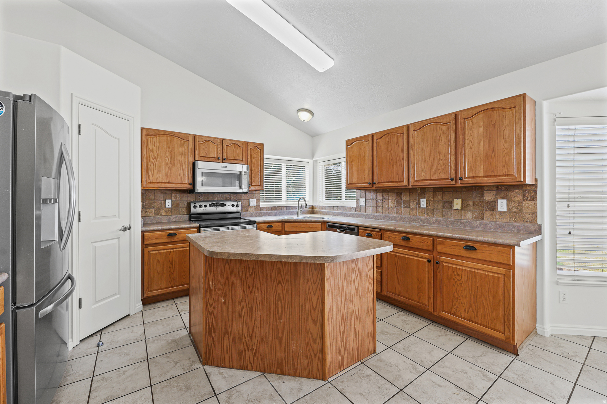 PARK MEADOWS - Residential