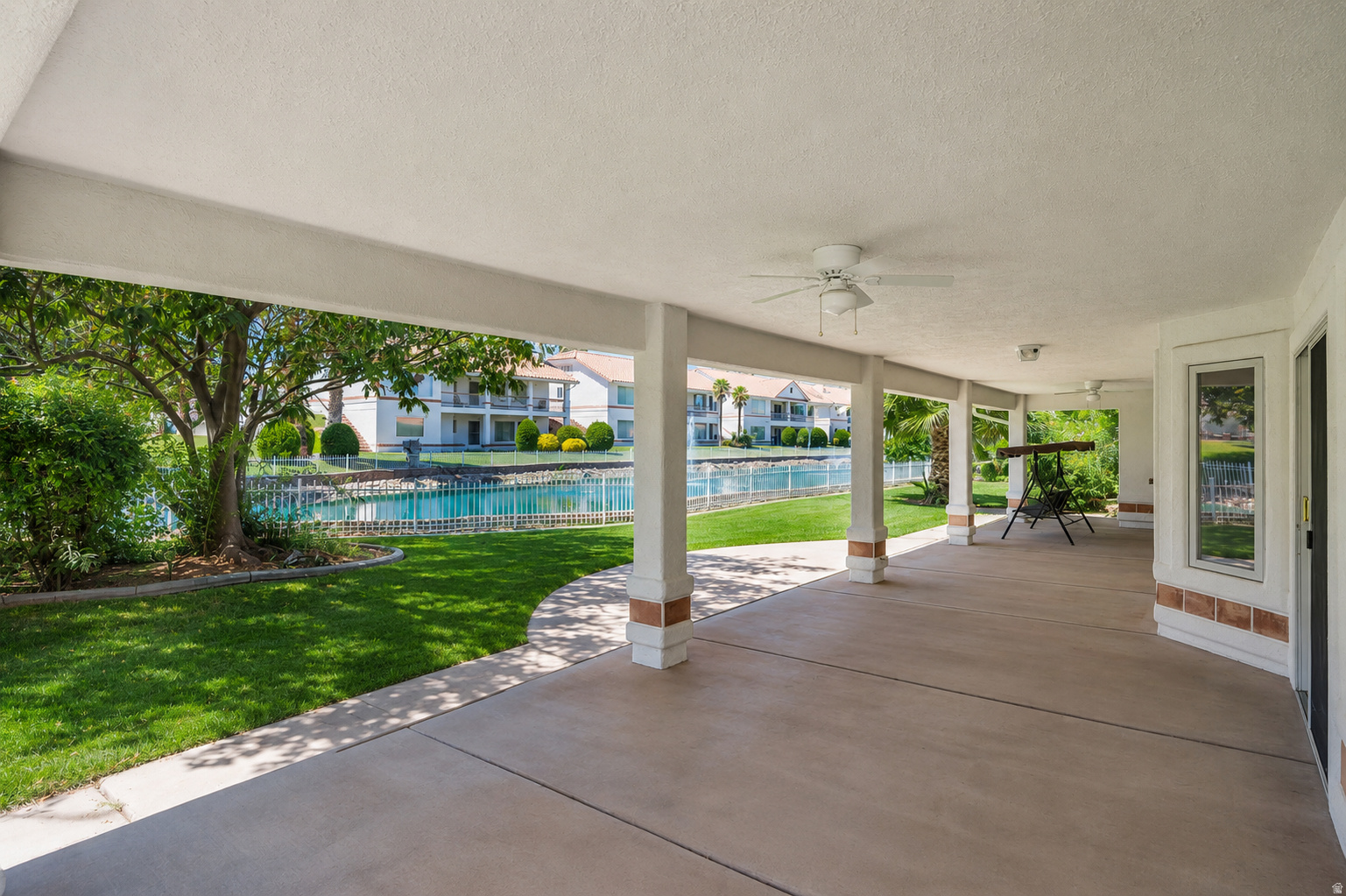 CRYSTAL LAKES - Residential