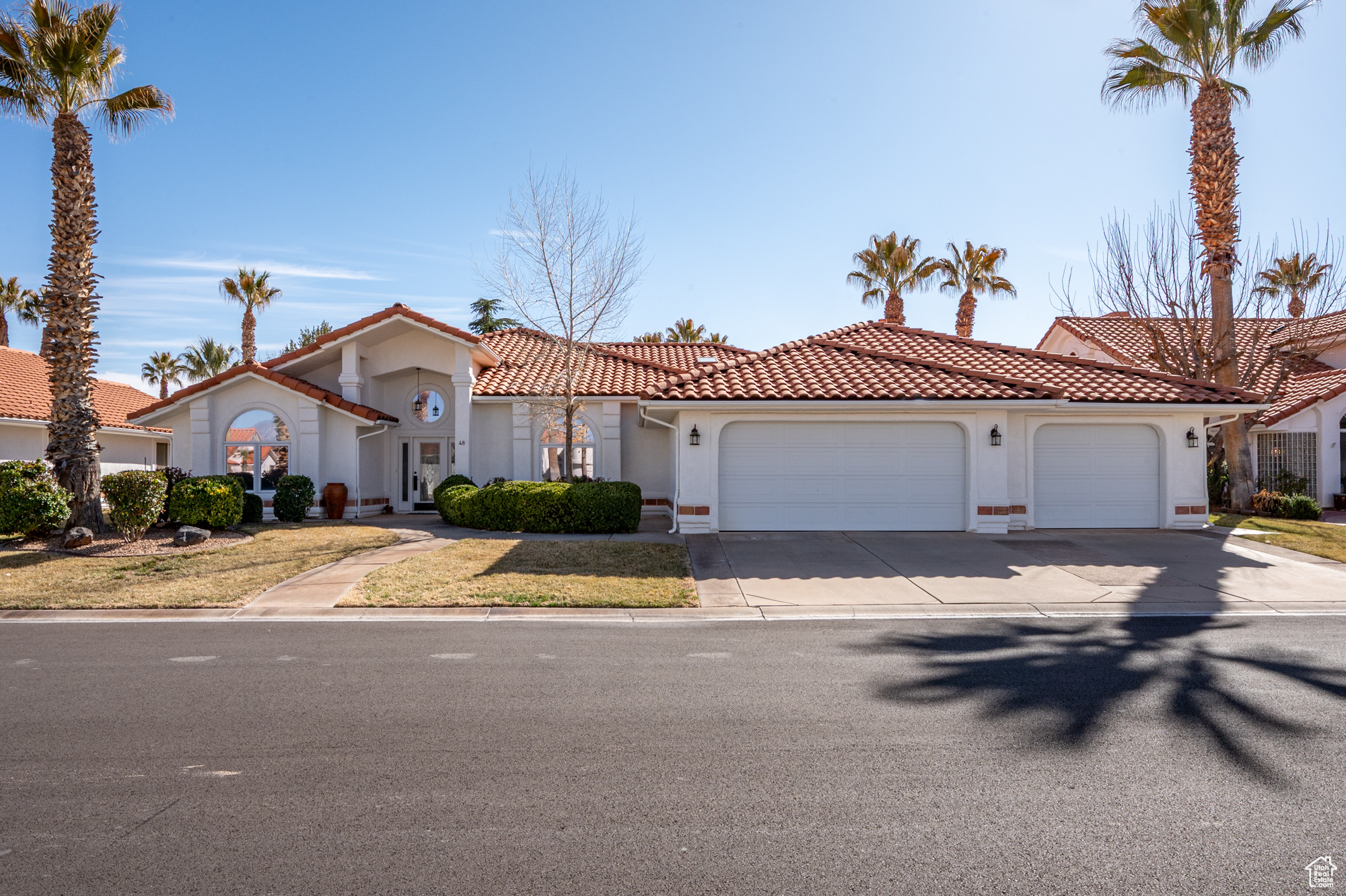 CRYSTAL LAKES - Residential