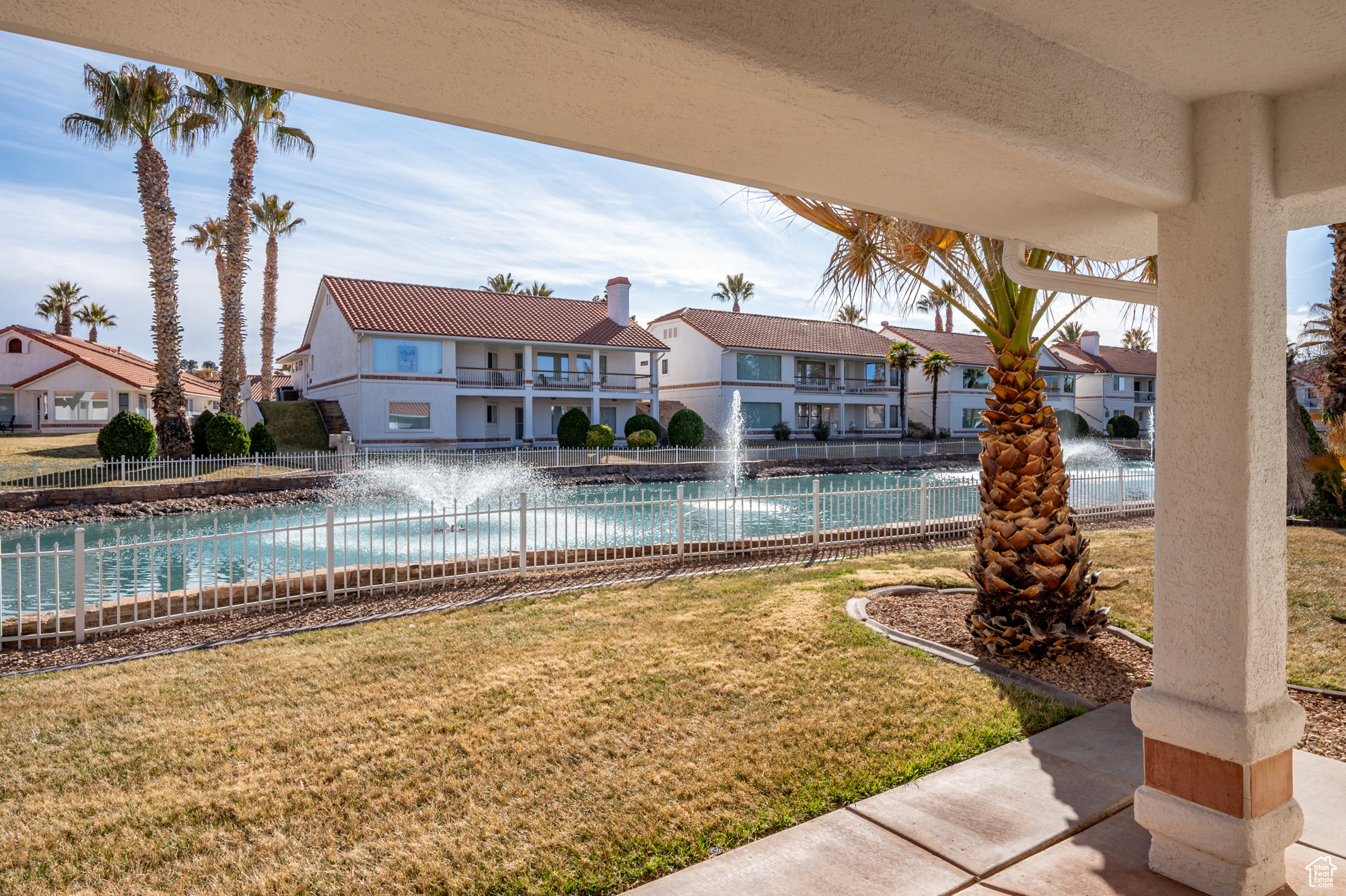 CRYSTAL LAKES - Residential