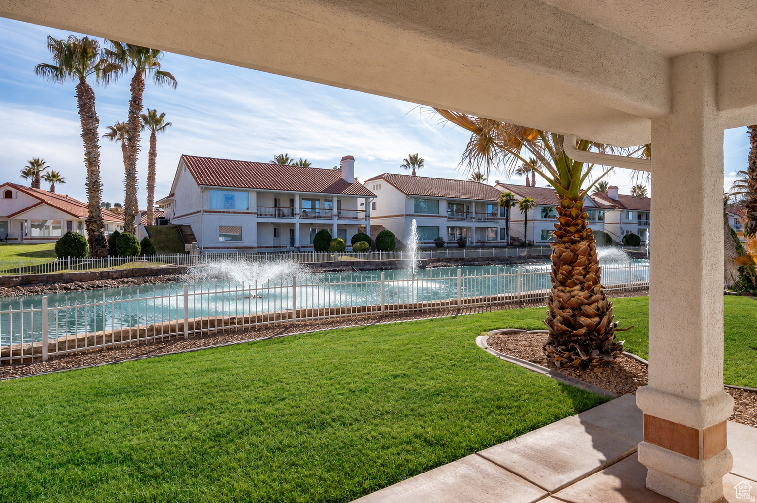 CRYSTAL LAKES - Residential