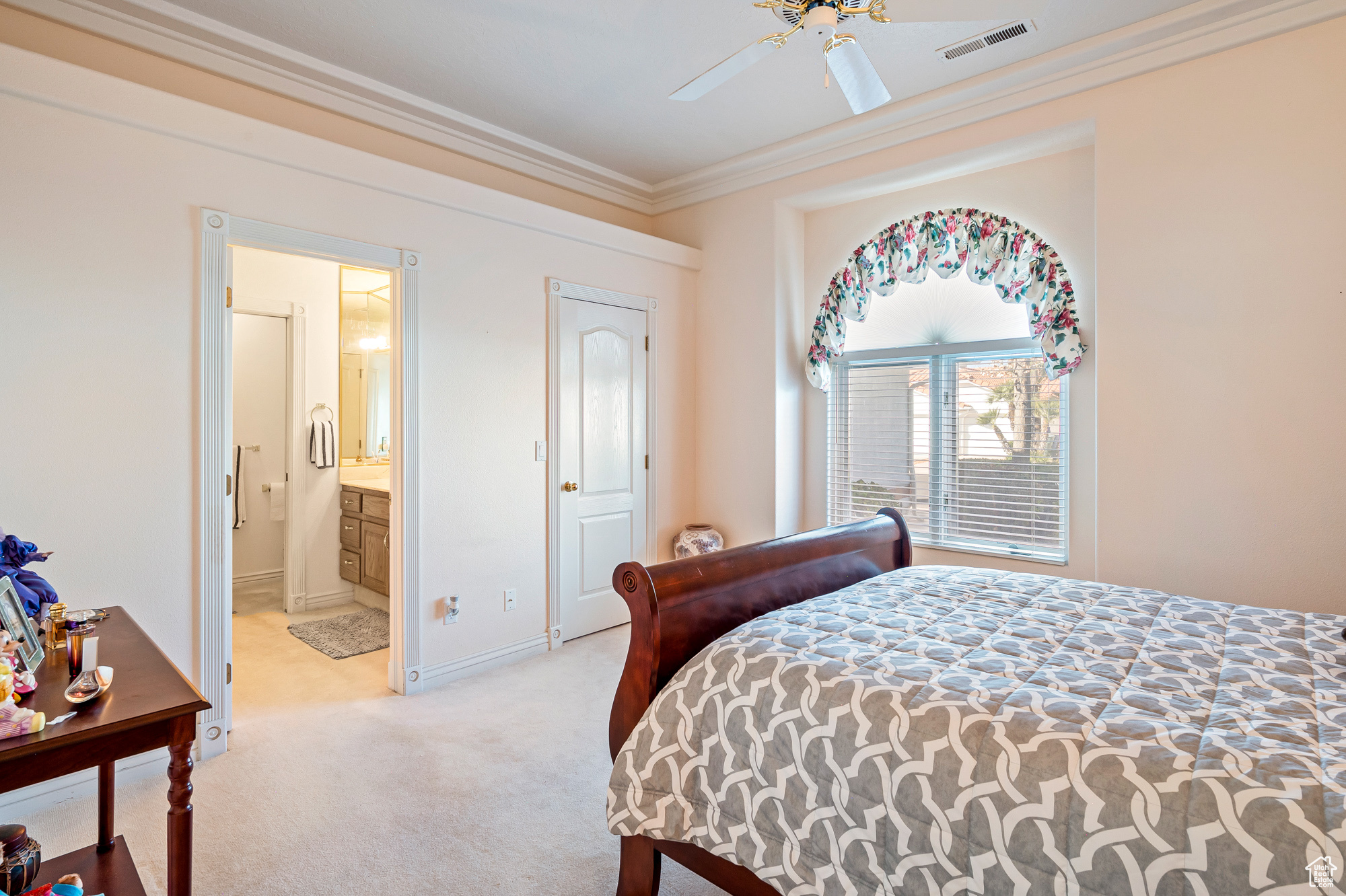CRYSTAL LAKES - Residential