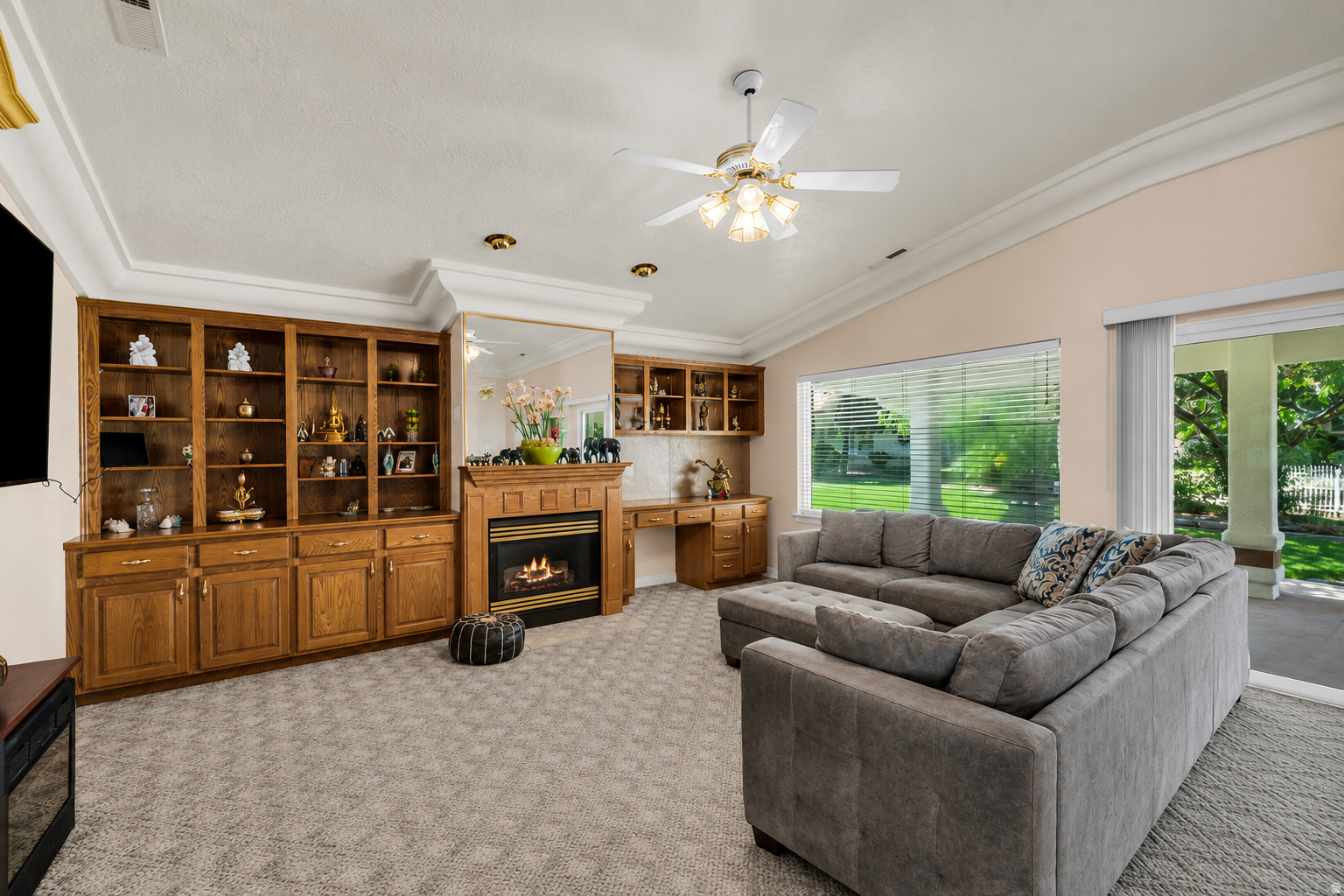 CRYSTAL LAKES - Residential