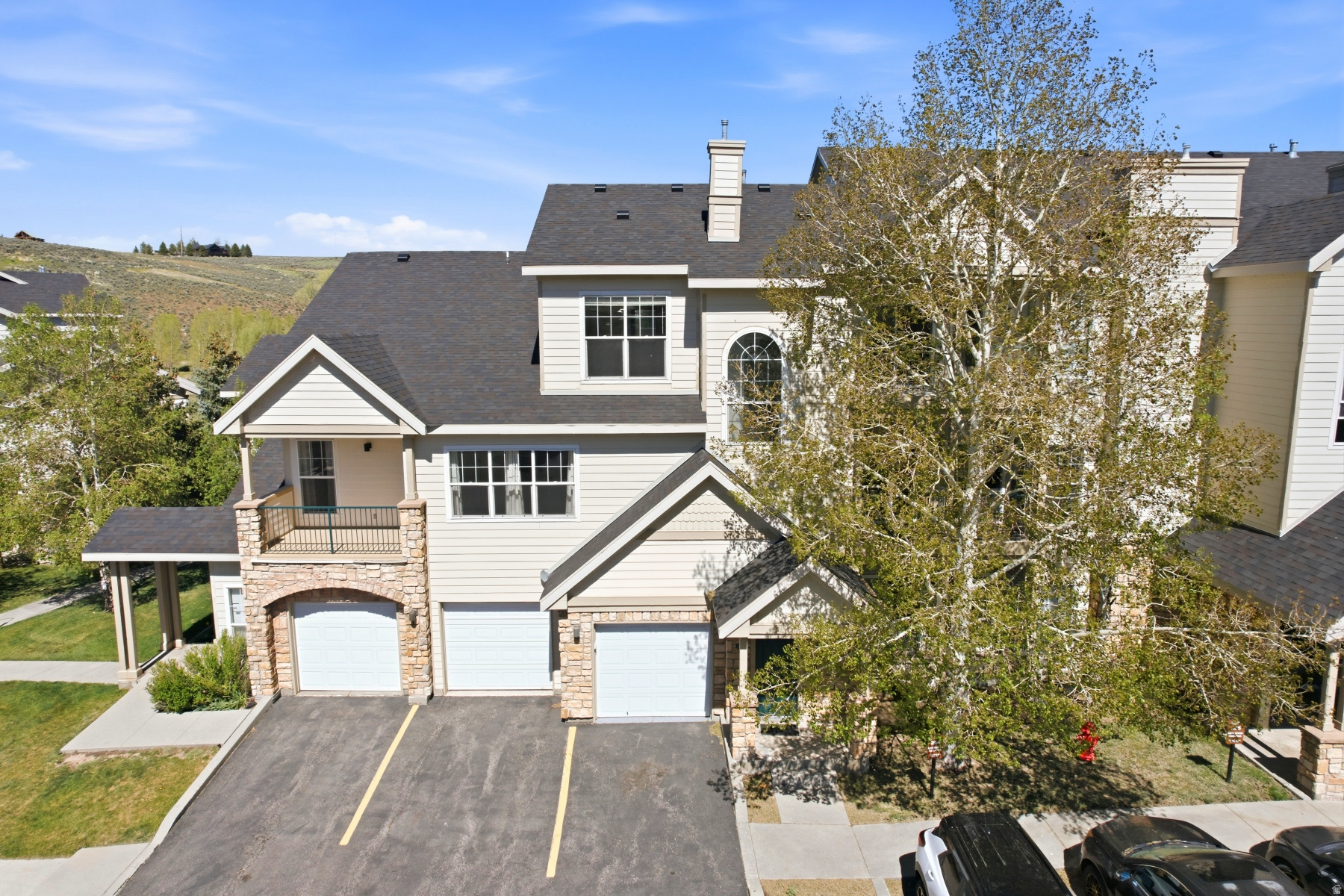 CANYON CREEK - Residential