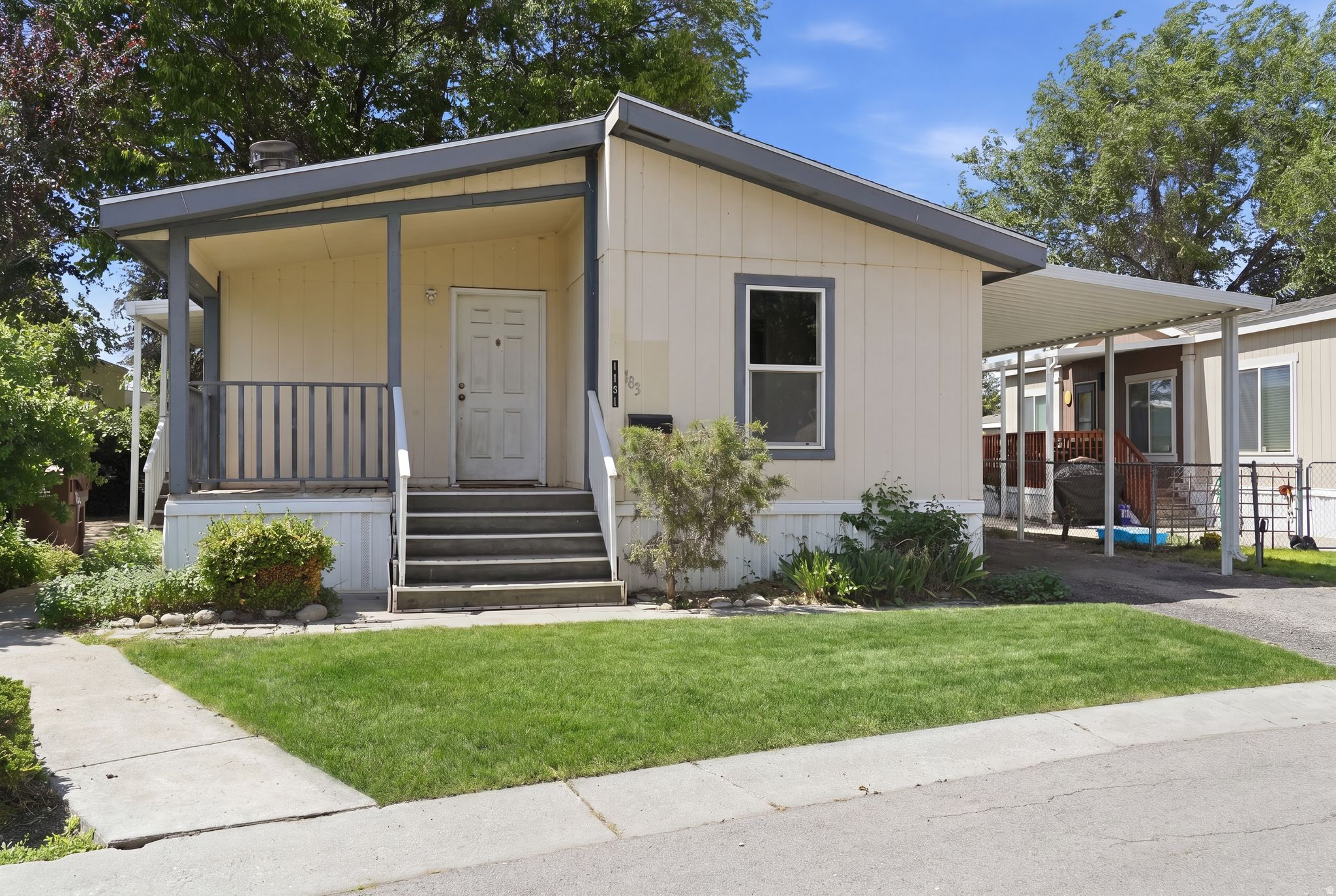 MEADOWBROOK - Residential