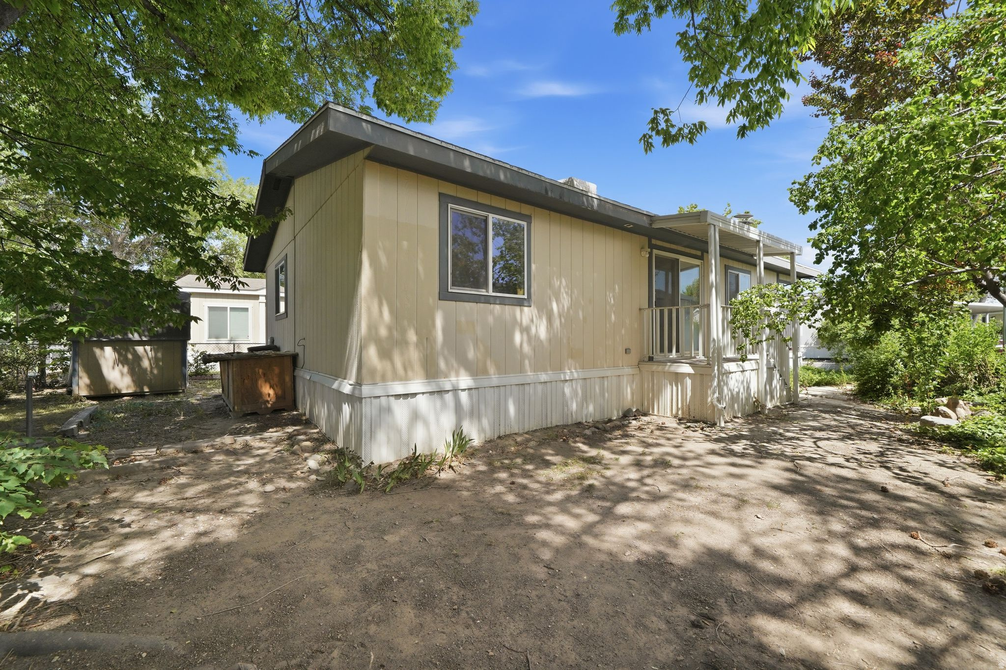 MEADOWBROOK - Residential