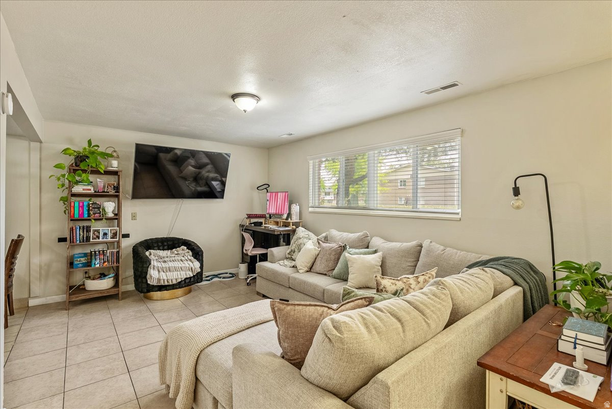 MONTEREY GARDENS SUB - Residential