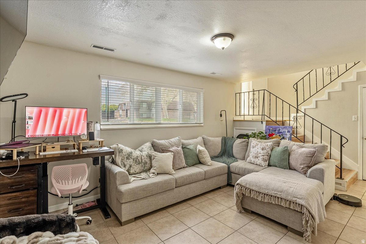 MONTEREY GARDENS SUB - Residential