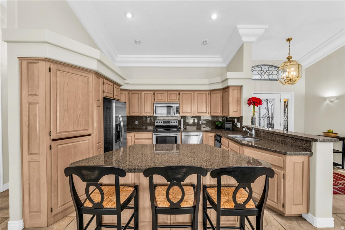 CRYSTAL LAKES TOWHOMES - Residential