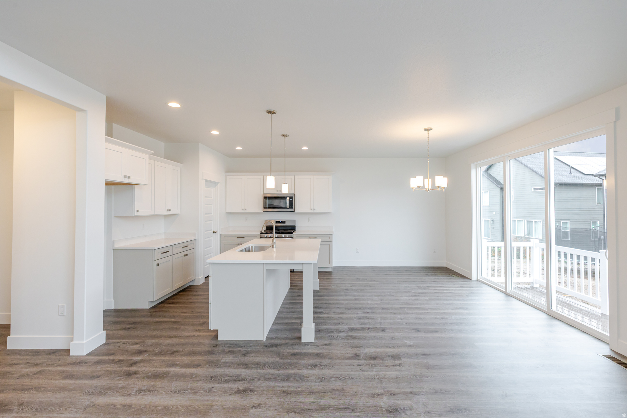 RIVER POINT - Residential