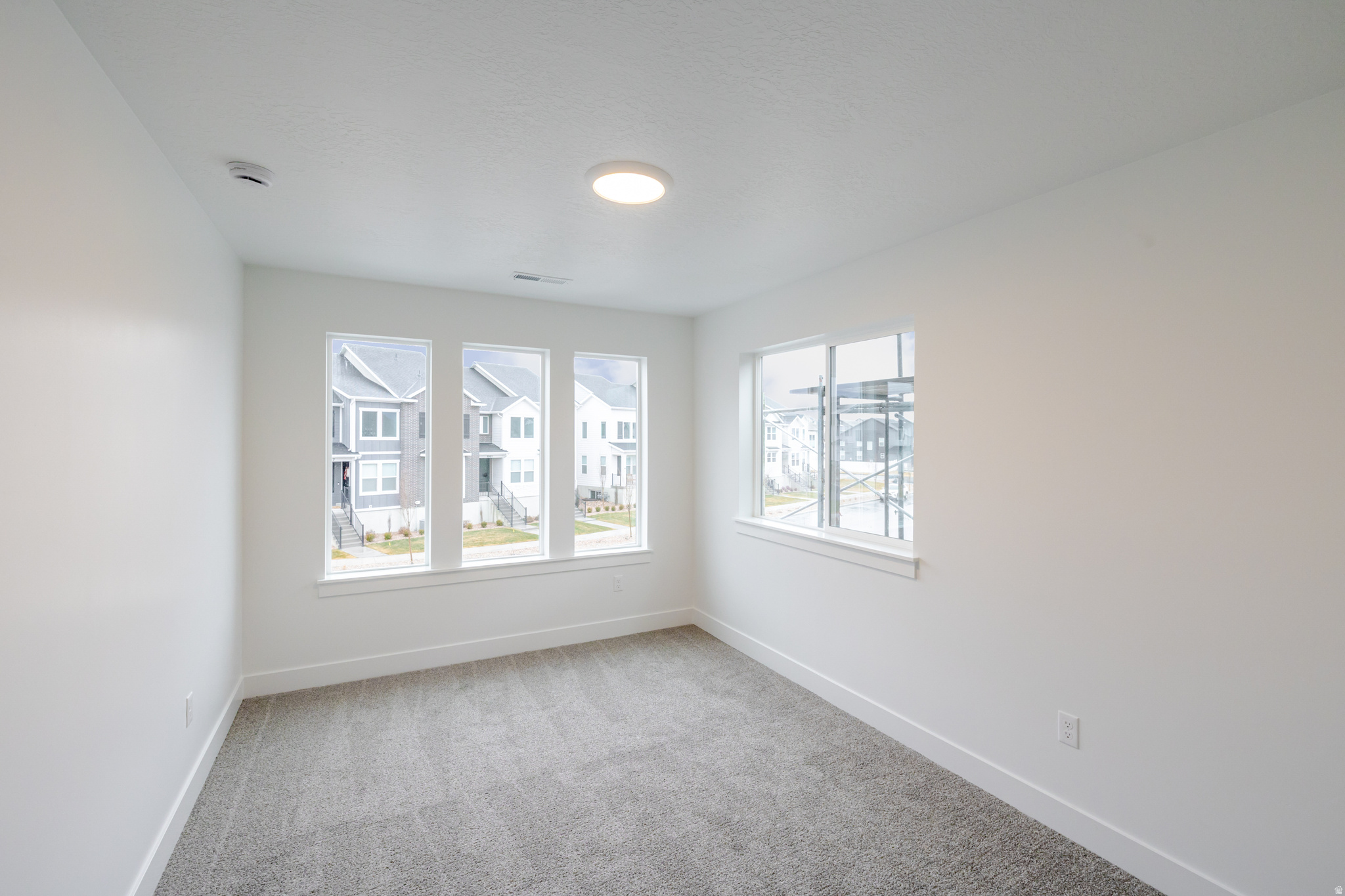 RIVER POINT - Residential