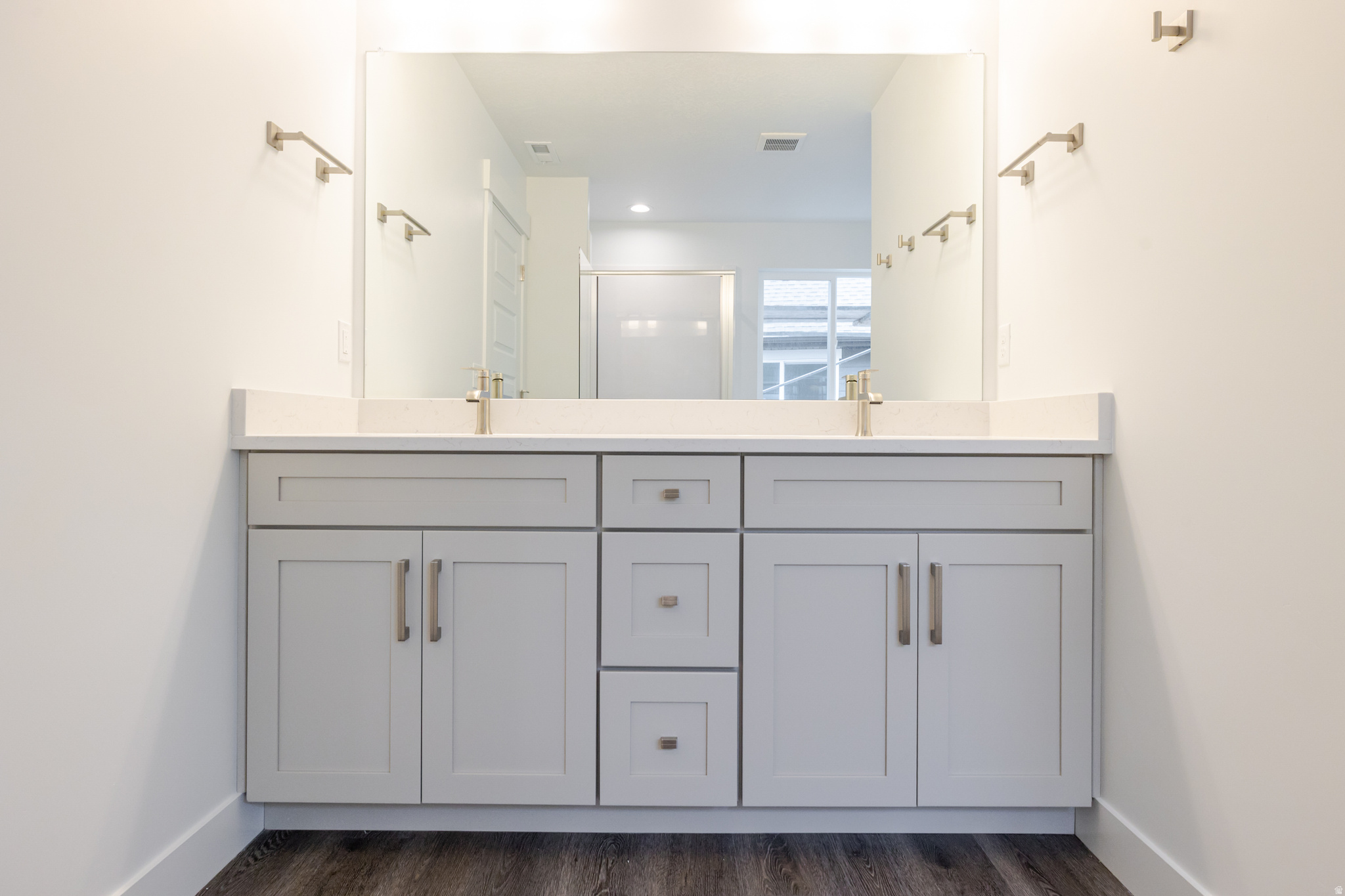 RIVER POINT - Residential