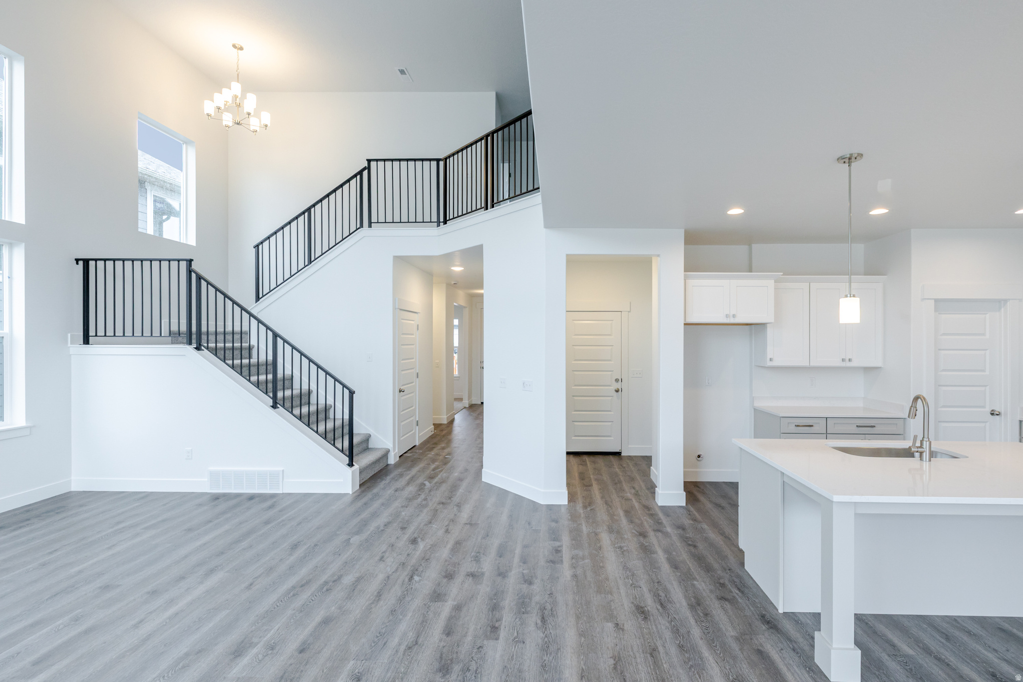 RIVER POINT - Residential