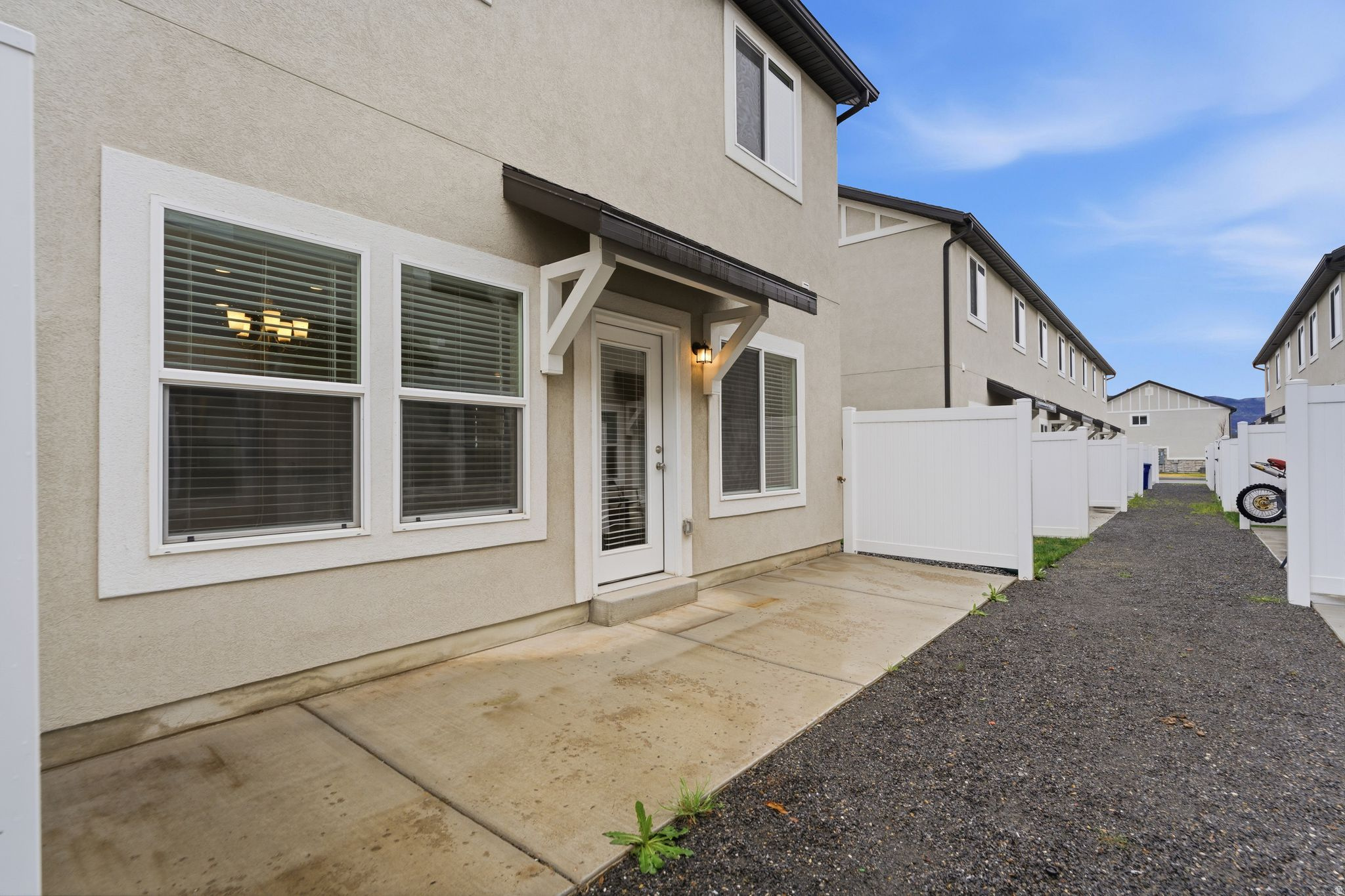 RIVERSTONE - Residential