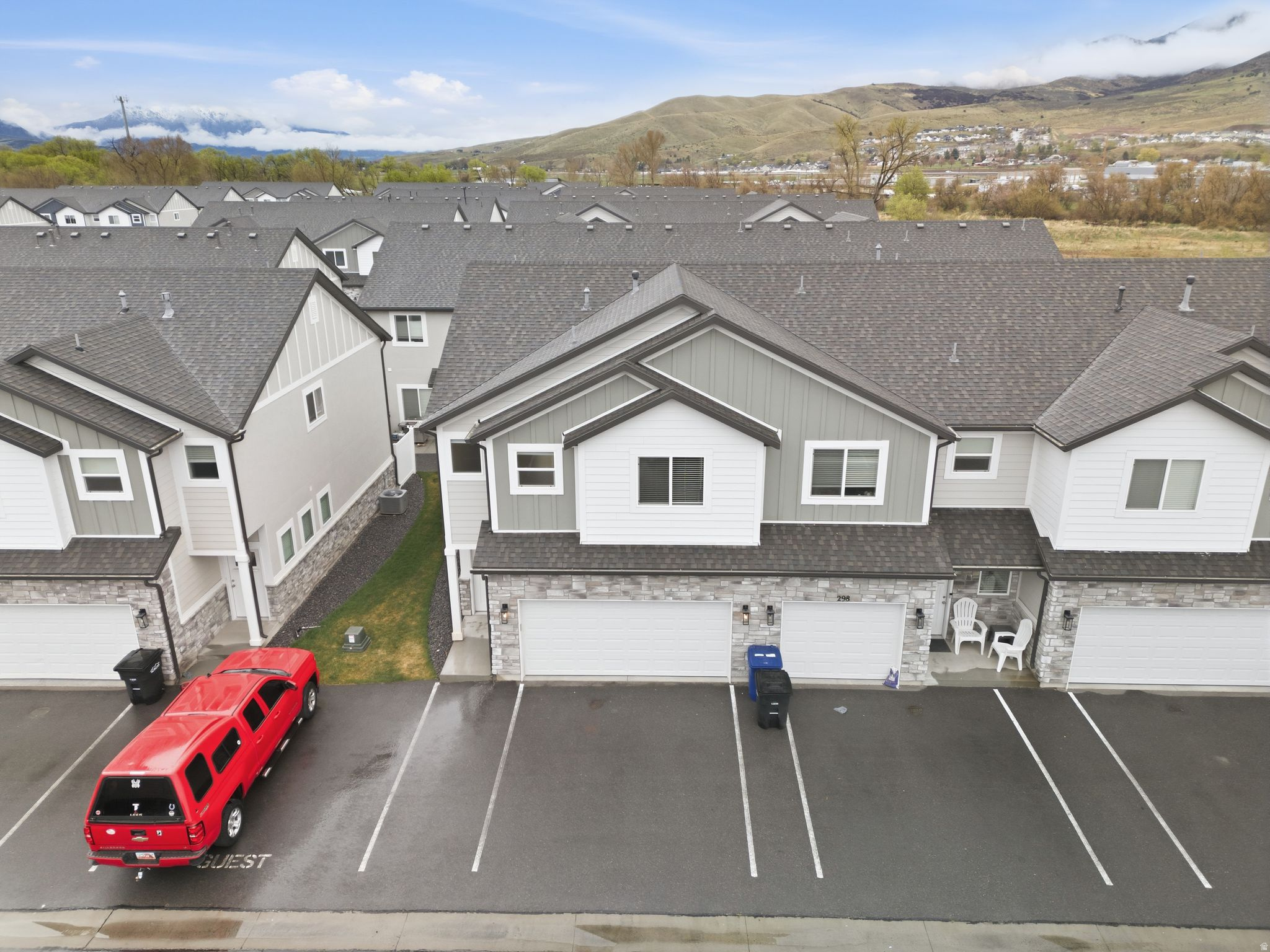 RIVERSTONE - Residential