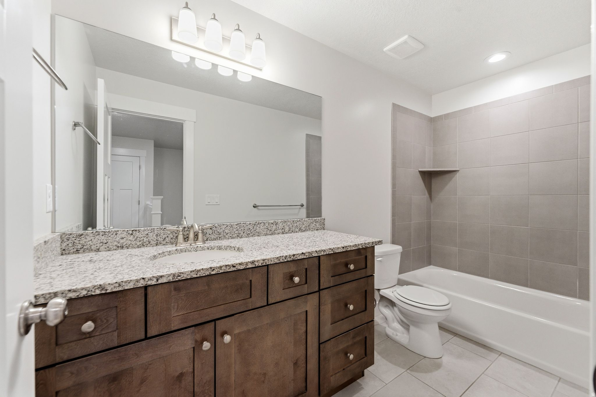RIVERSTONE - Residential