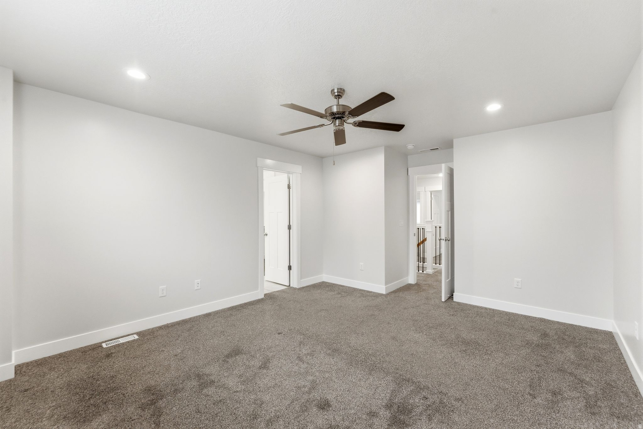 RIVERSTONE - Residential